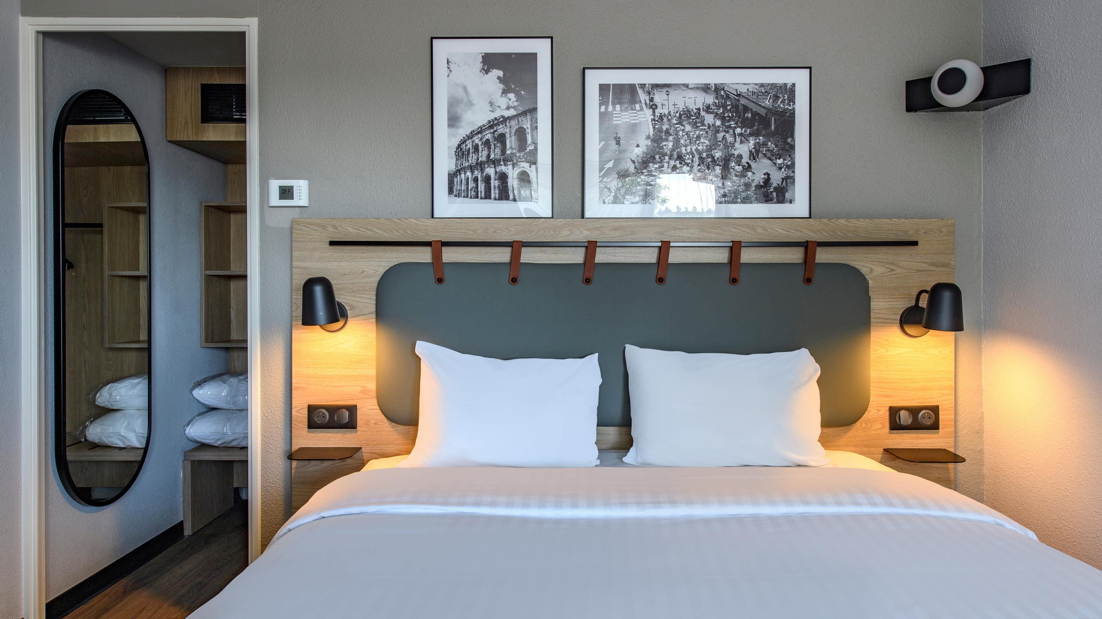 Double Queen Size Bed