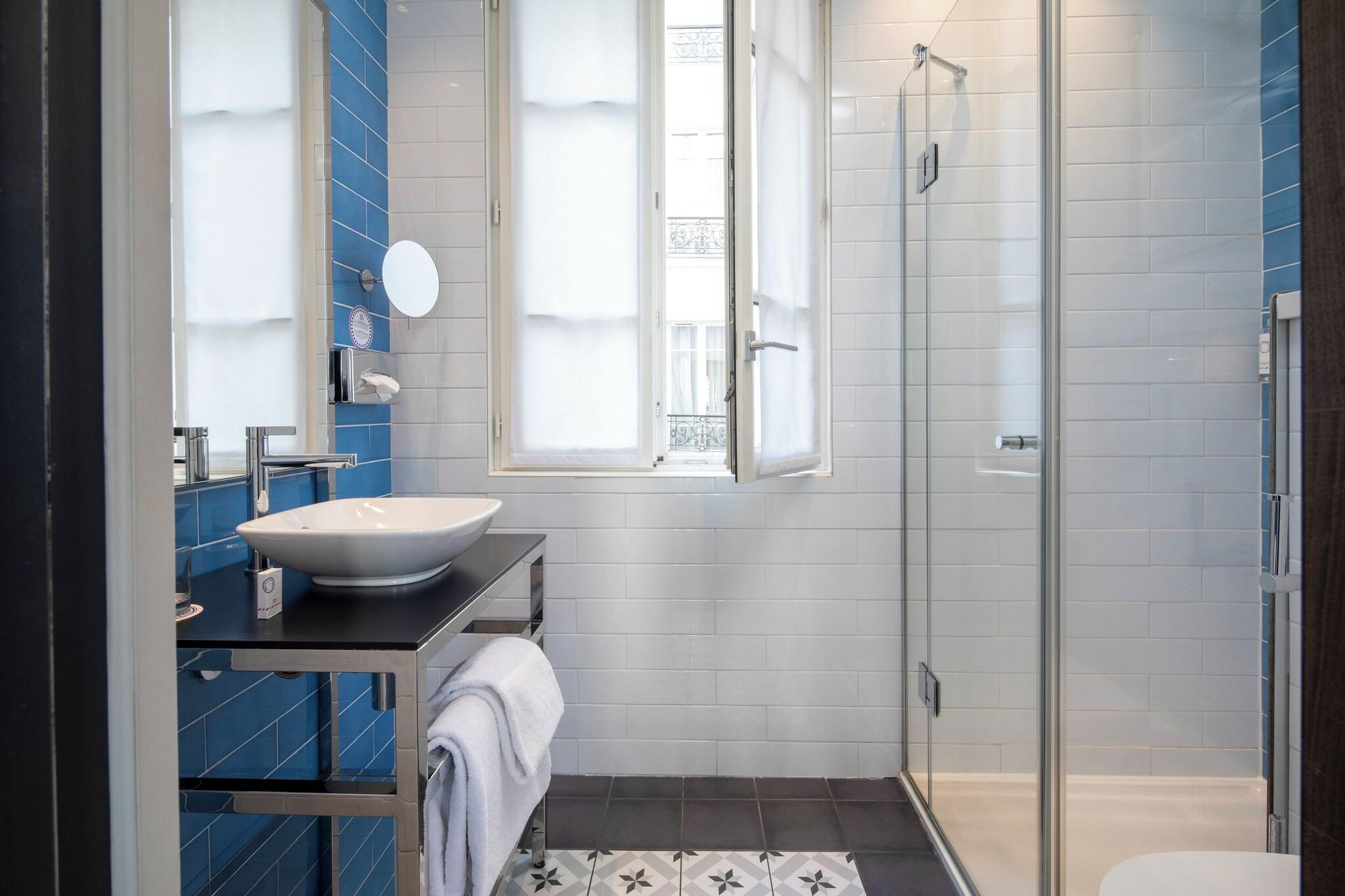 Quadruple Connecting Room