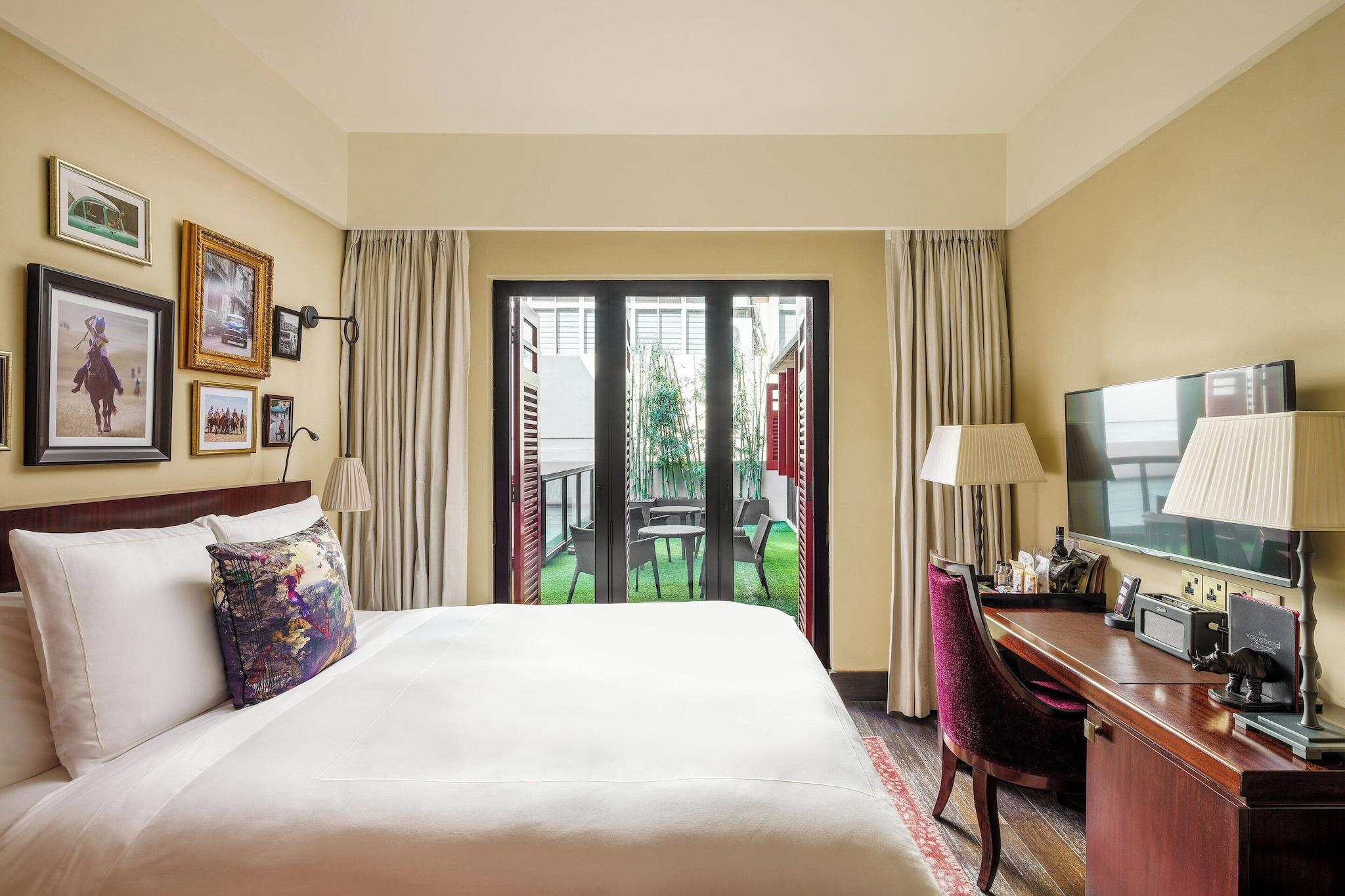 Double Club King Bed