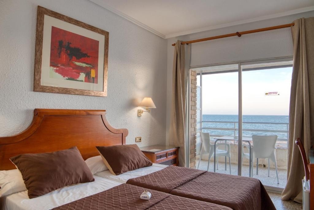 Double or Twin Deluxe Sea View