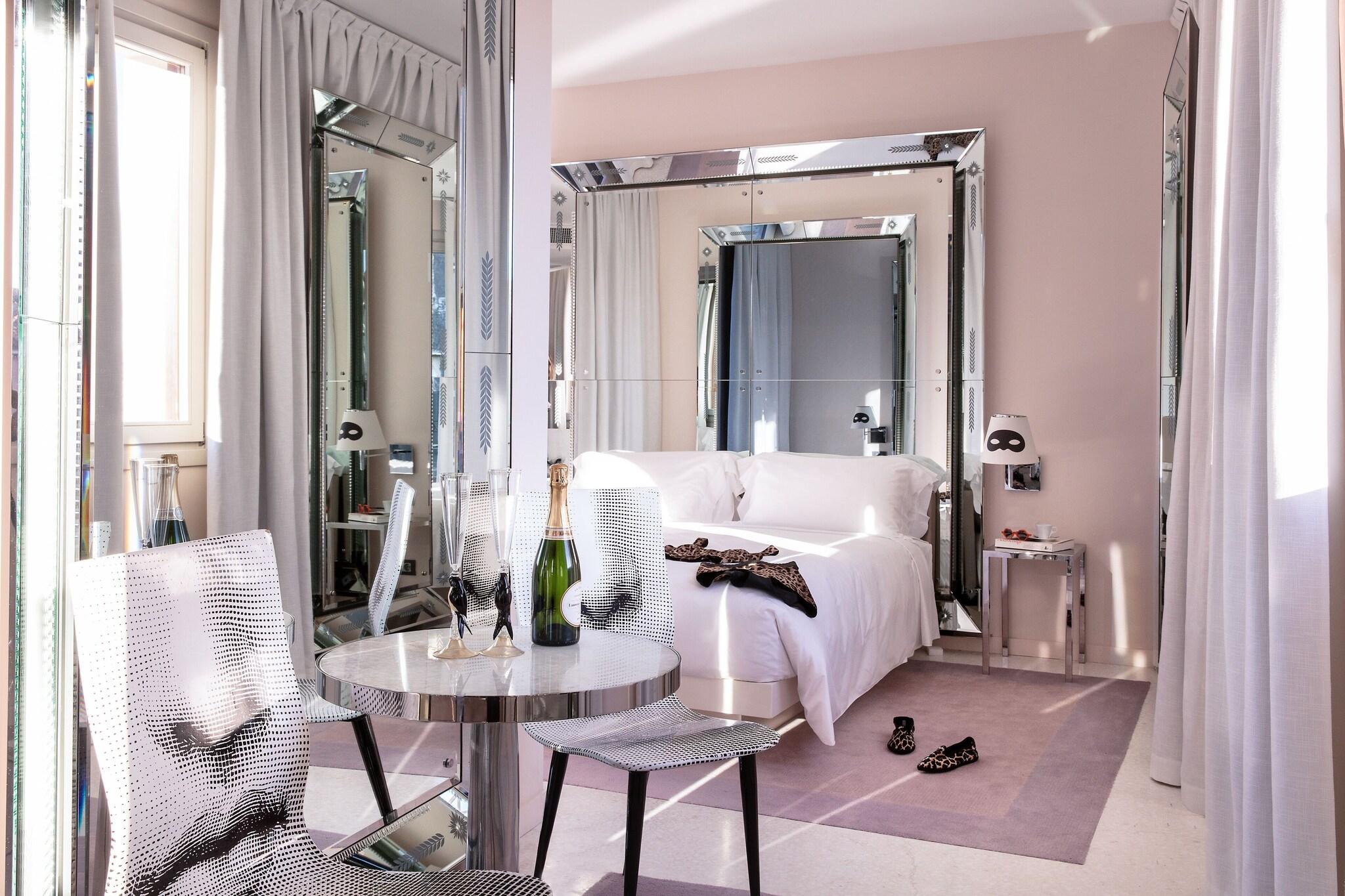 Suite City View King Bed