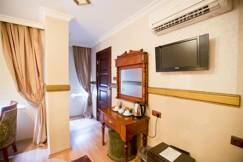 Double or Twin Standard