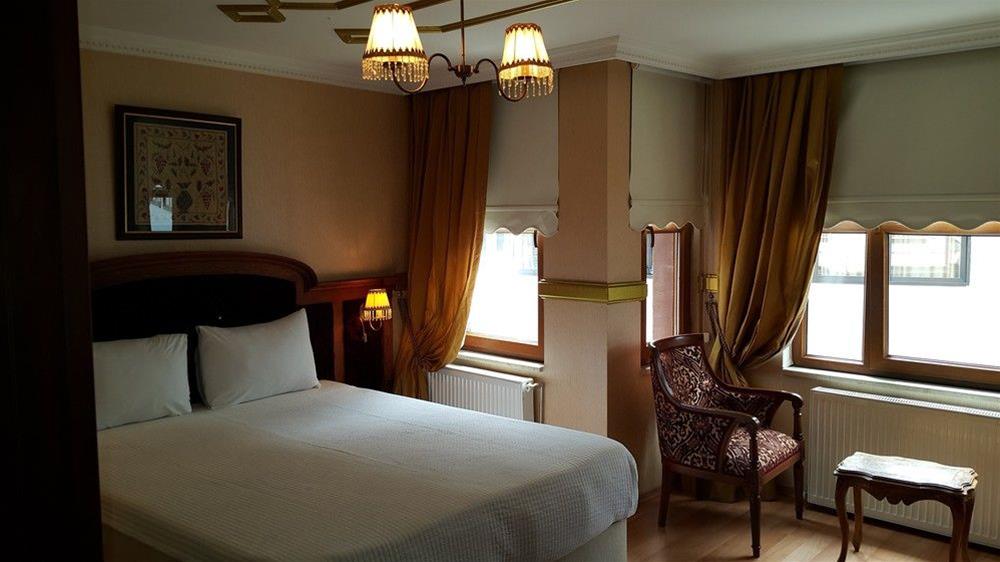 Double Connecting Room