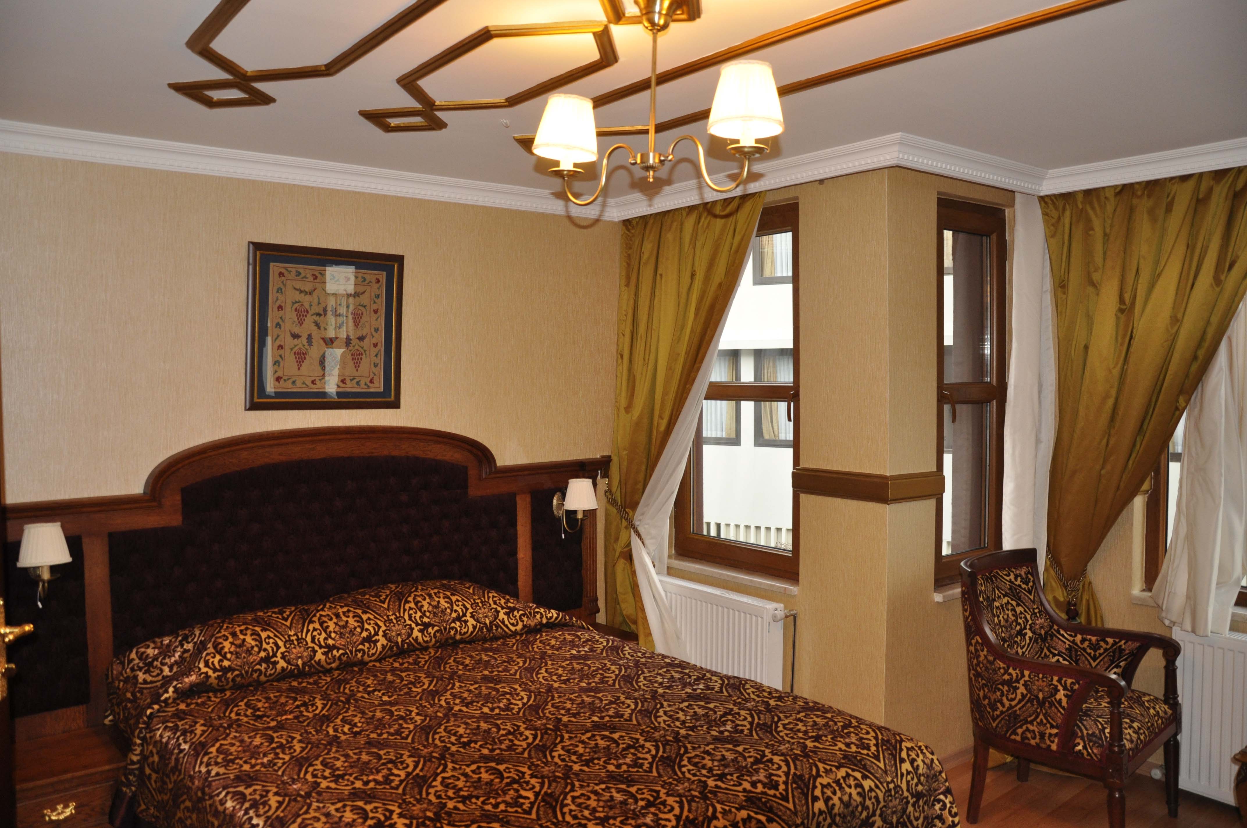 Double Connecting Room