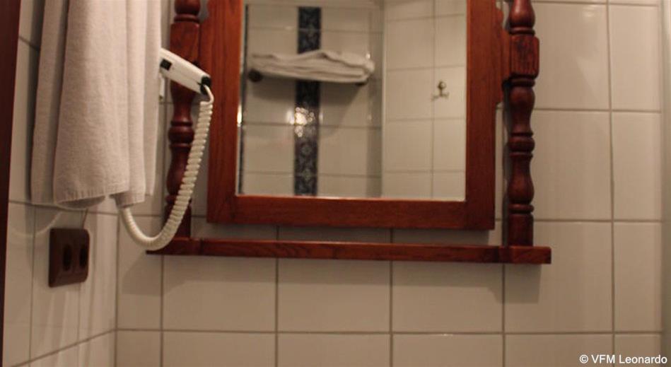 Double Connecting Room