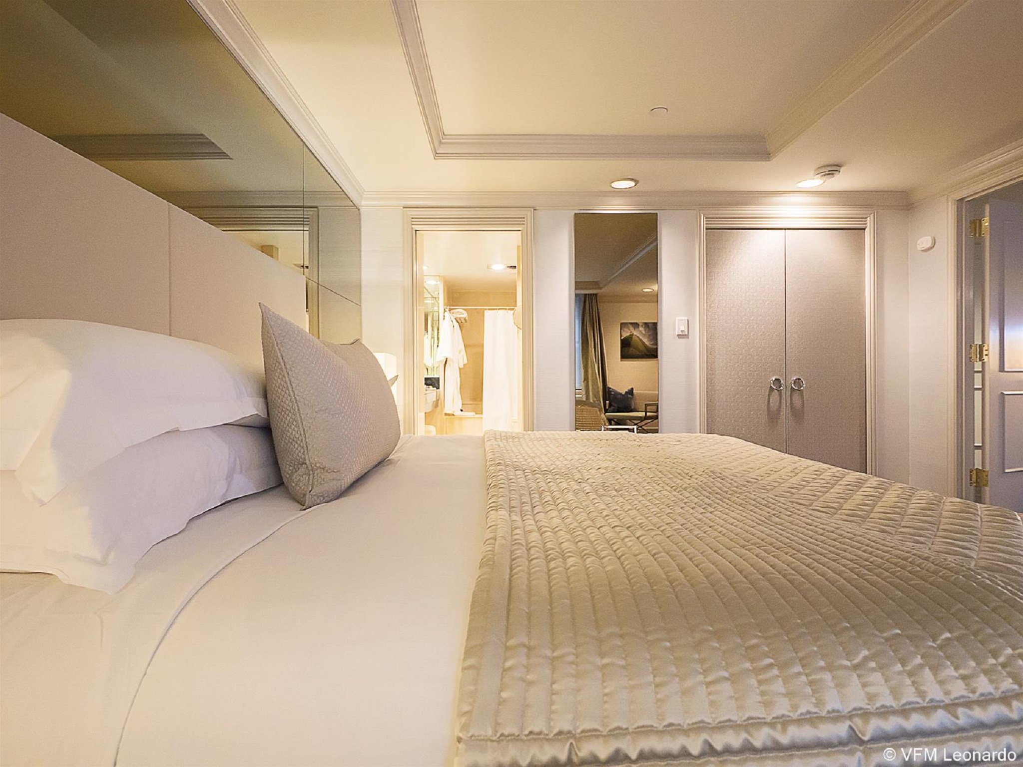 Double Executive King Bed