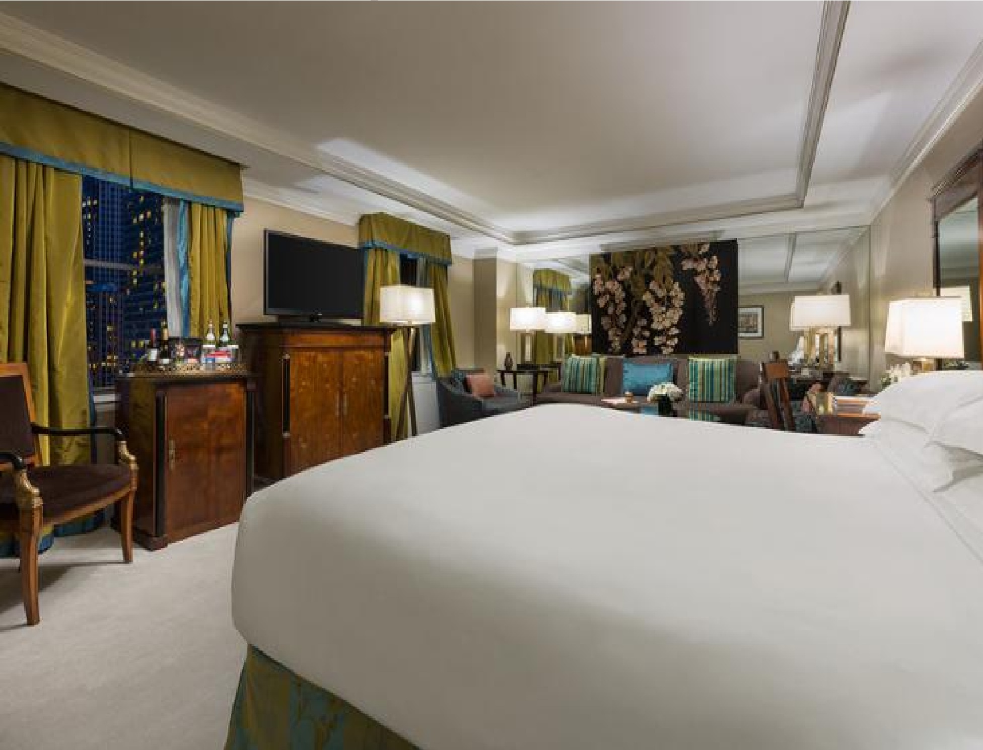 Junior Suite King Size Bed