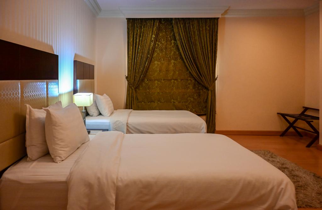 Apartment Two Bedrooms Three Bathrooms