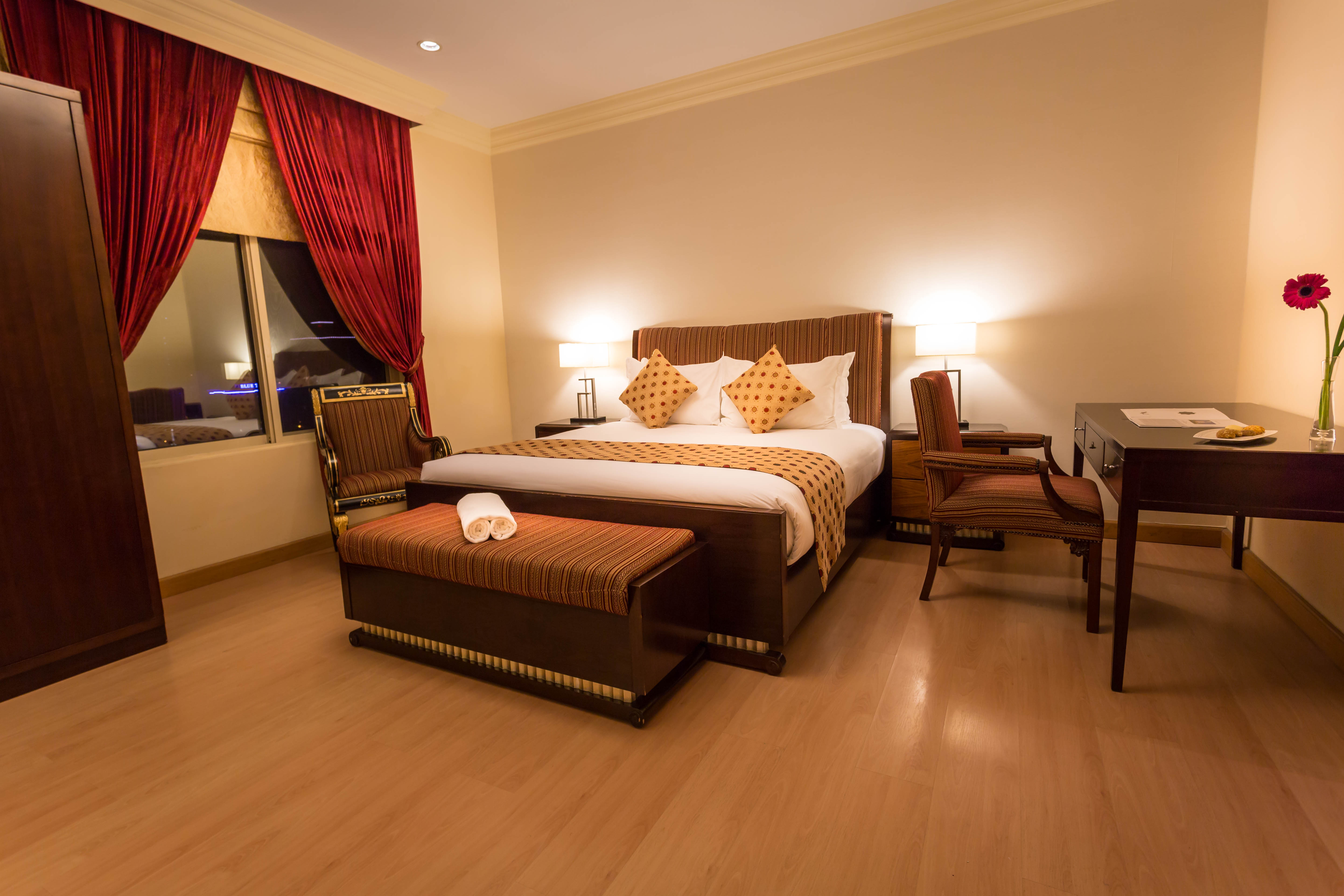 Apartment Two Bedrooms Three Bathrooms