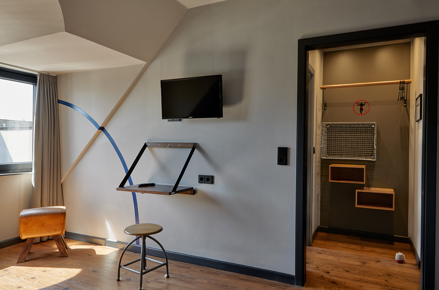 Triple Deluxe One Bed