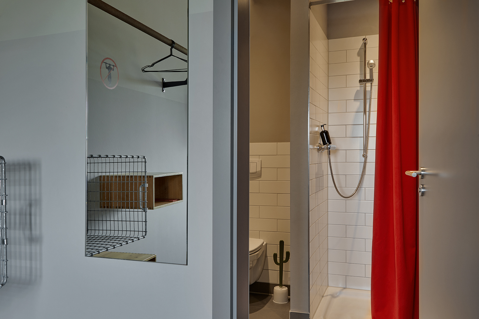 Double Deluxe One Bed