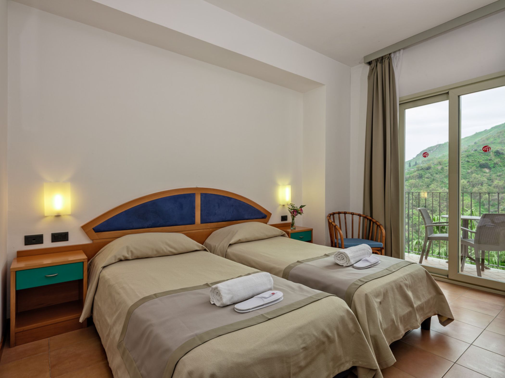 Double or Twin Standard