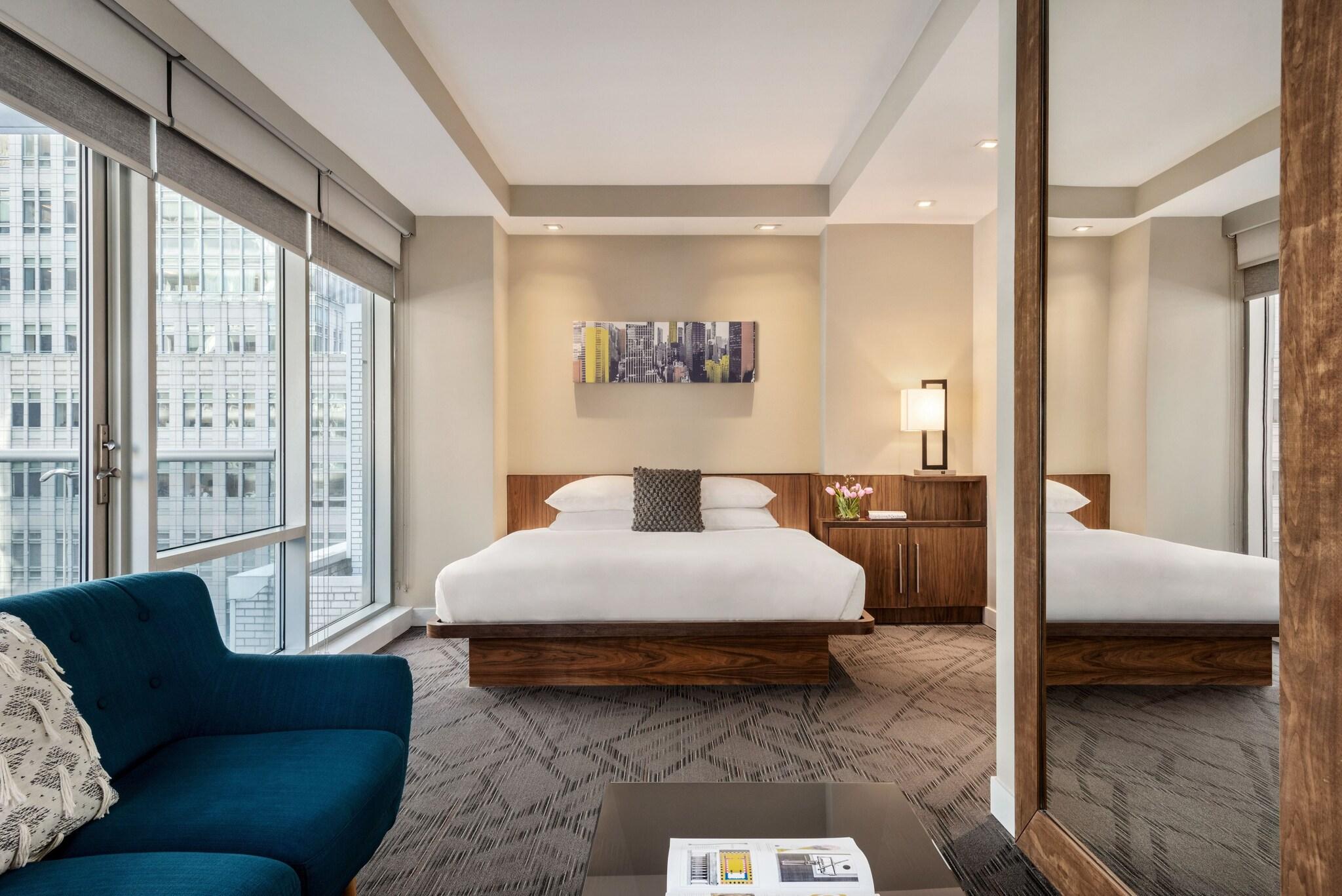 Junior Suite City View King Bed