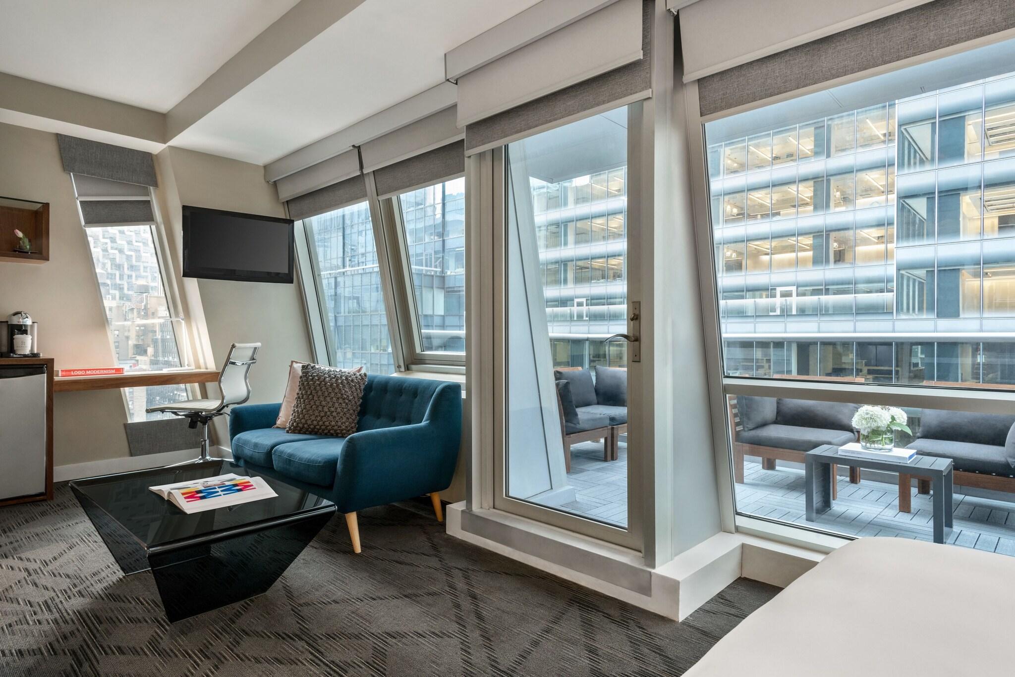 Double Accessible with Views