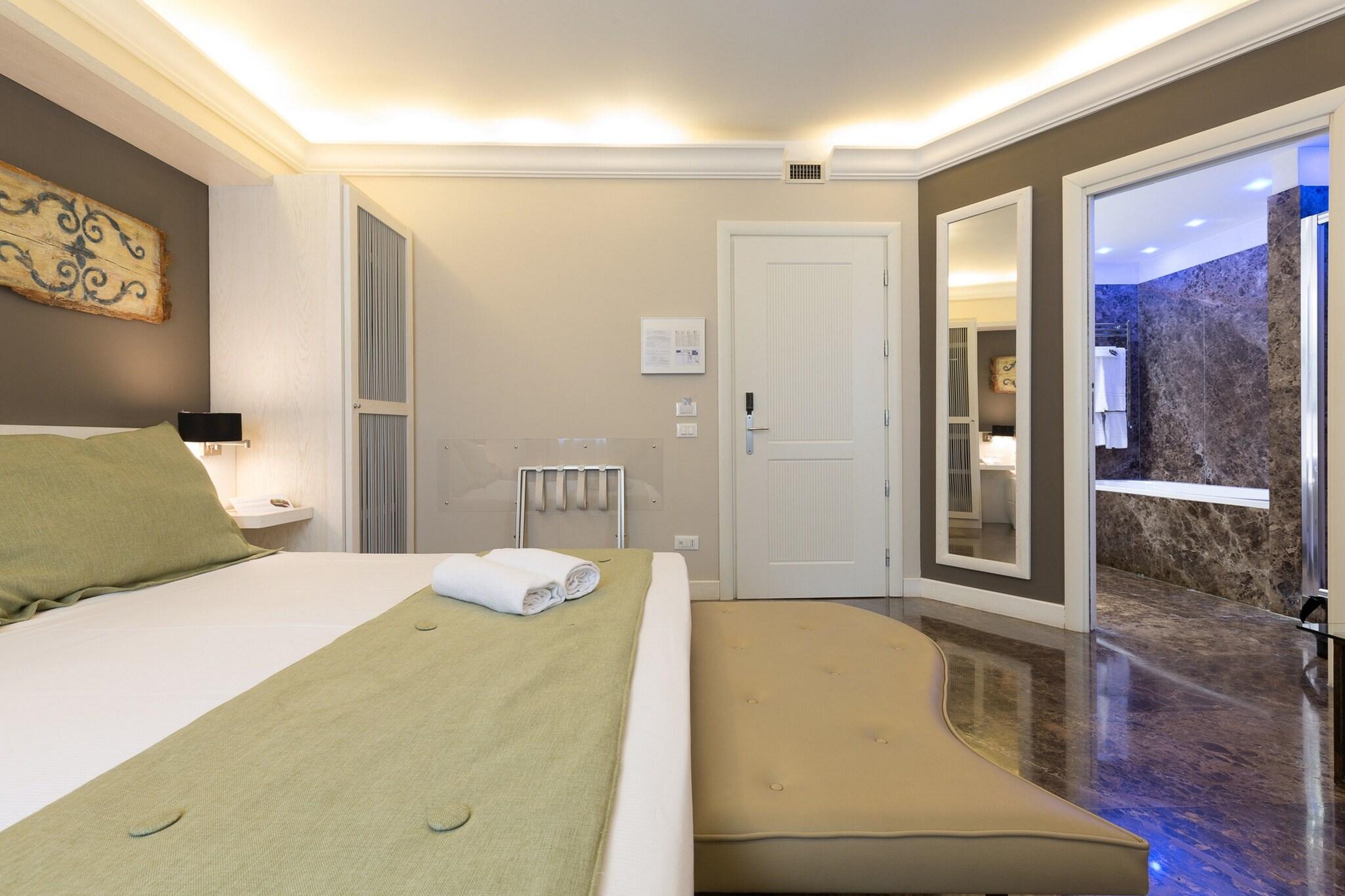 Junior Suite Queen Size Bed