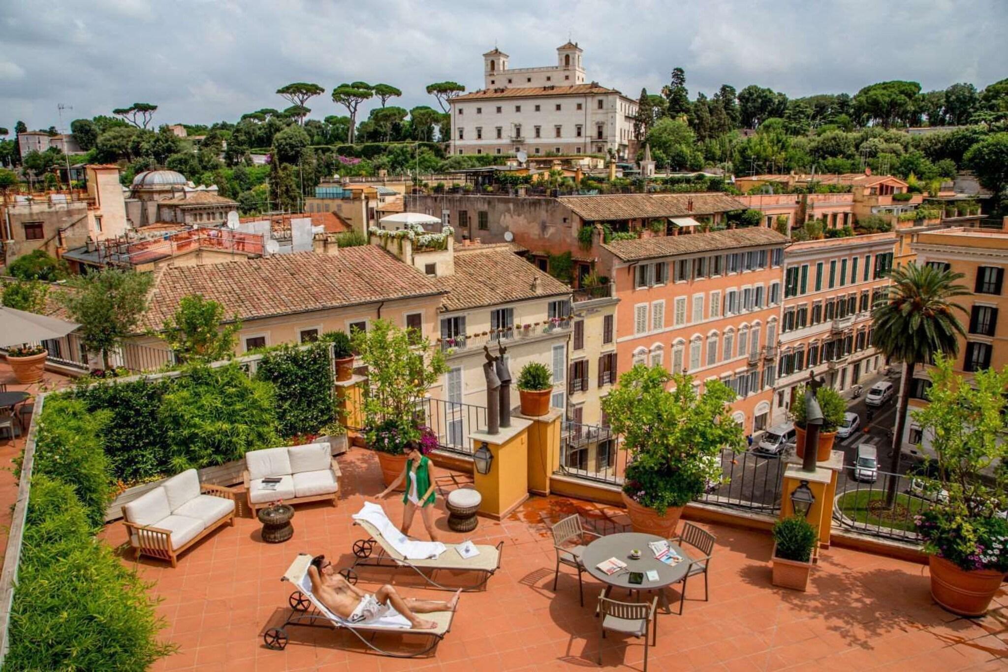 Suite City View King Bed