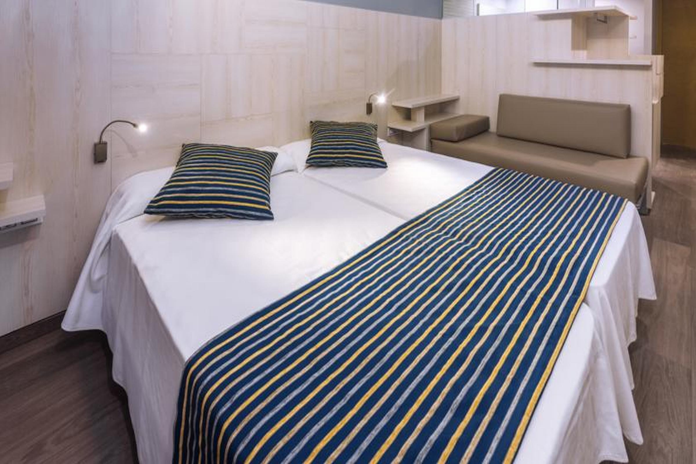 Double or Twin Standard