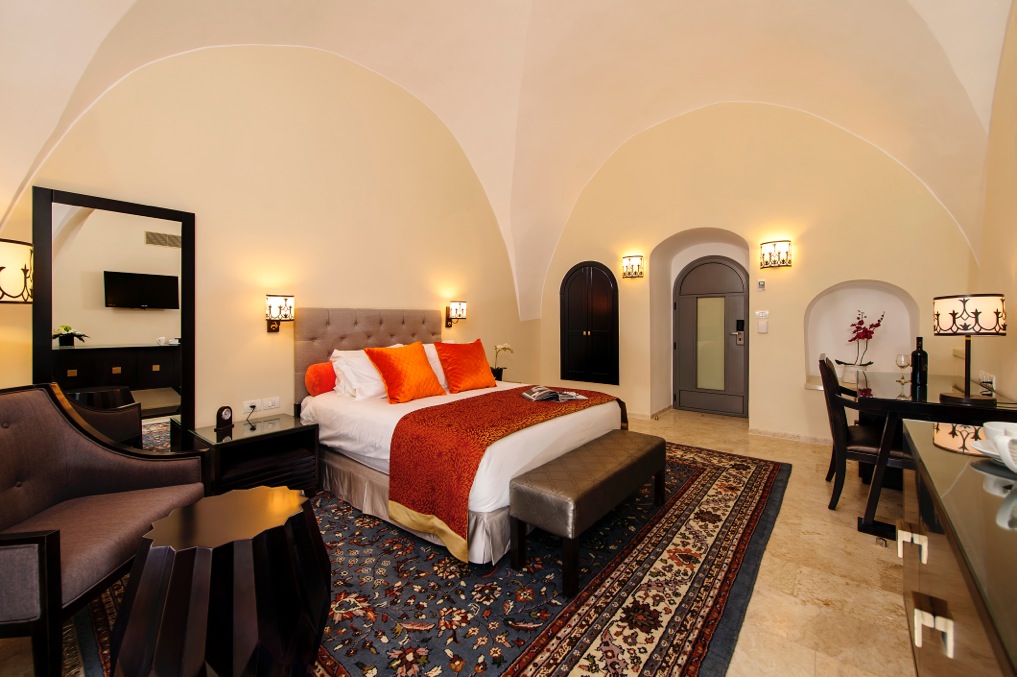 Double or Twin Deluxe