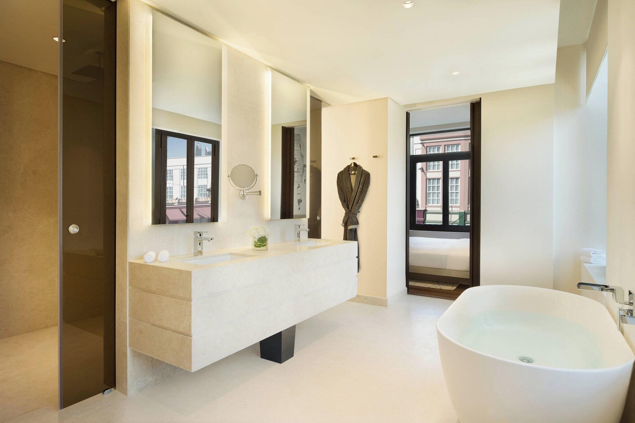 Suite Executive King Bed