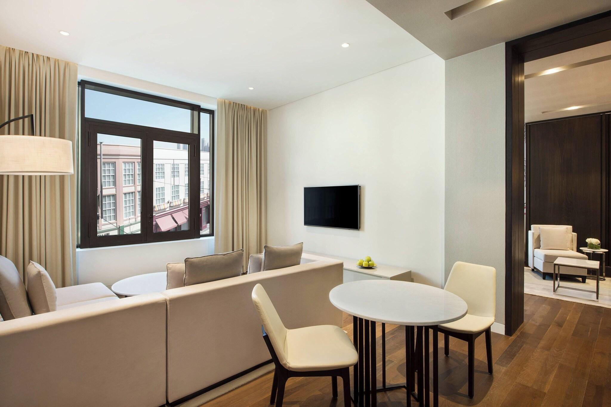 Junior Suite King Size Bed