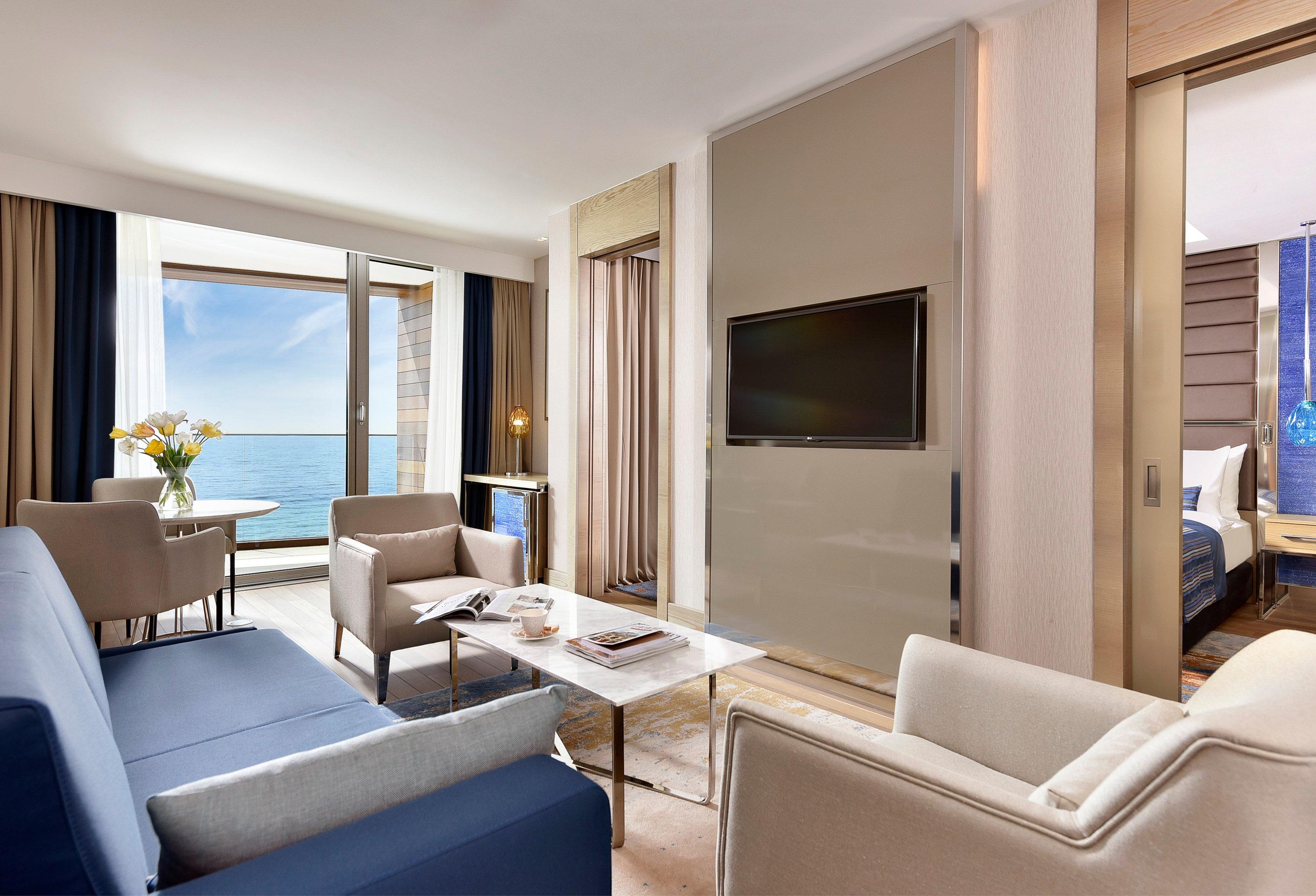 Junior Suite Side Sea View