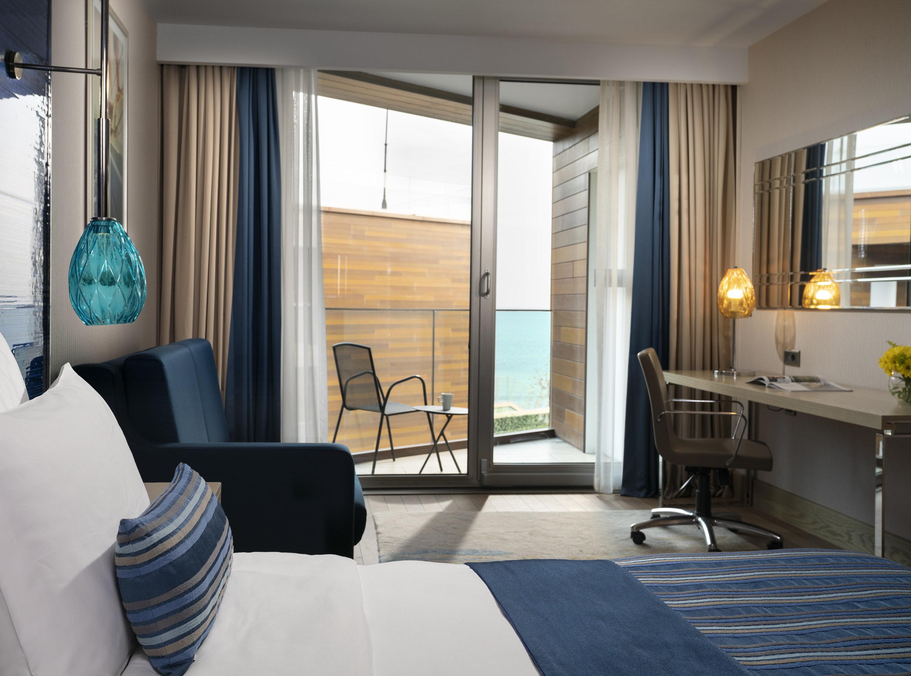 Double King Bed Non Smoking