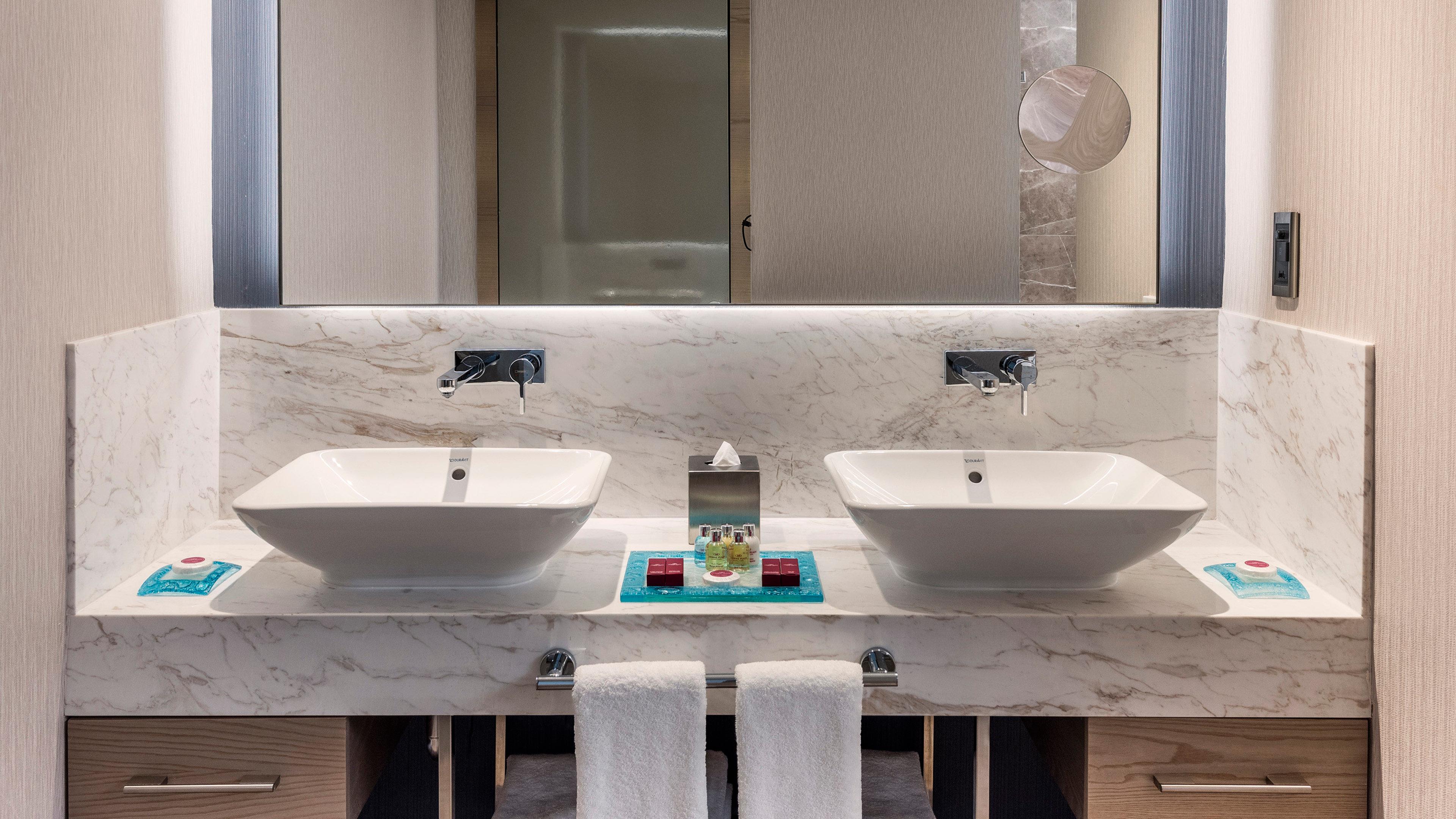 Junior Suite King Size Bed