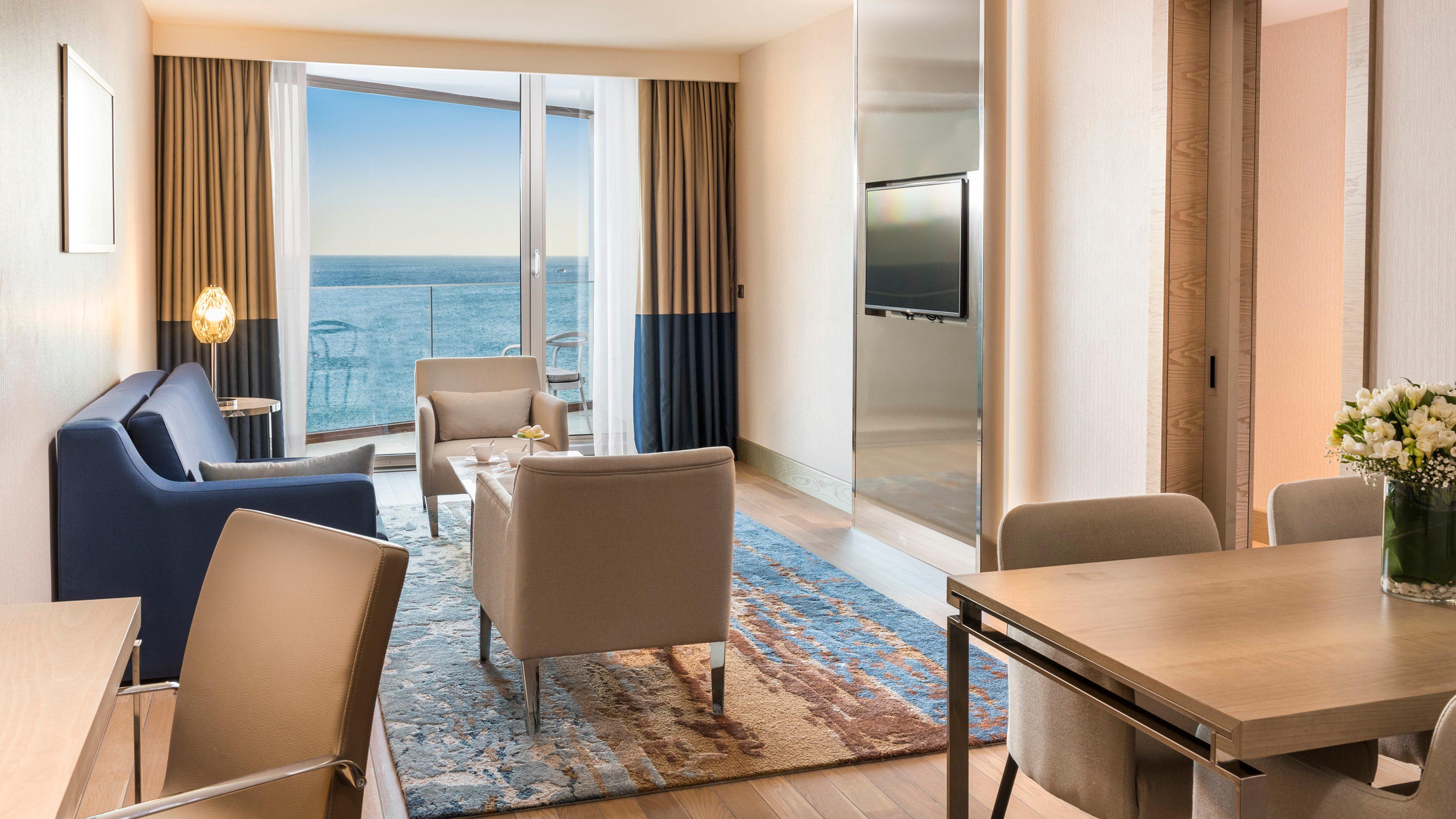 Junior Suite King Size Bed