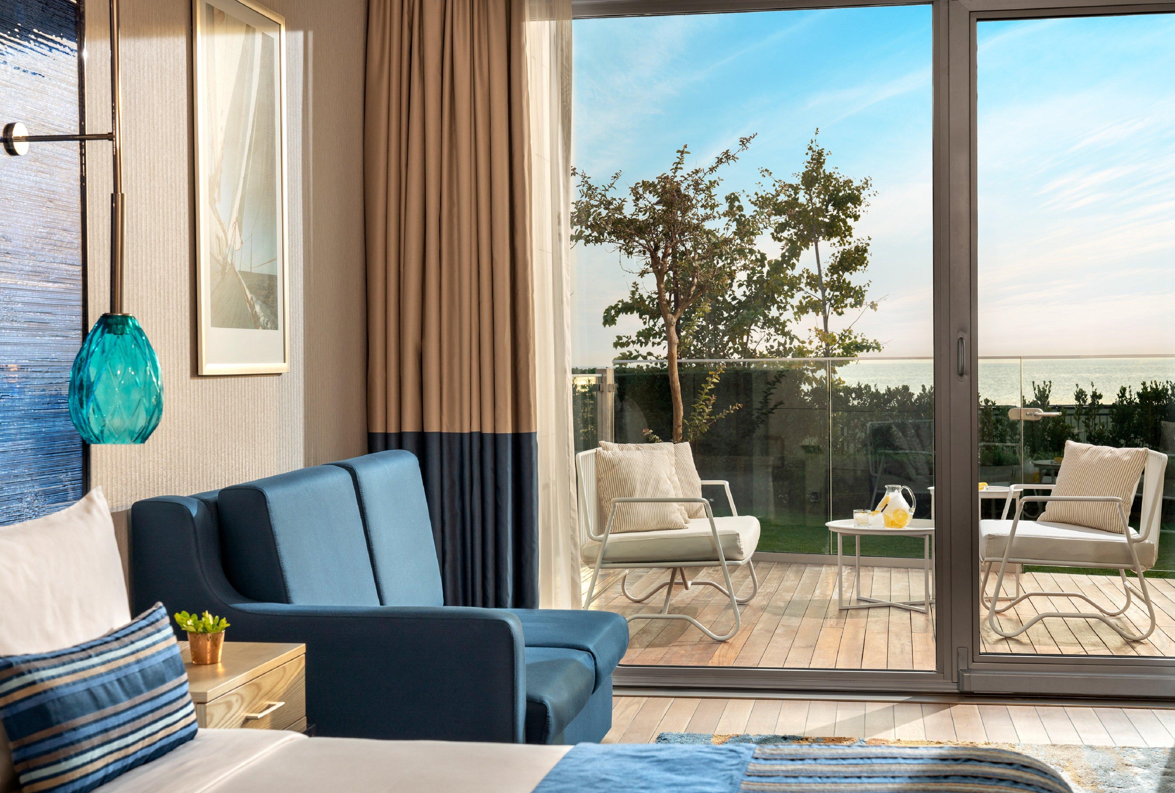 Junior Suite Side Sea View