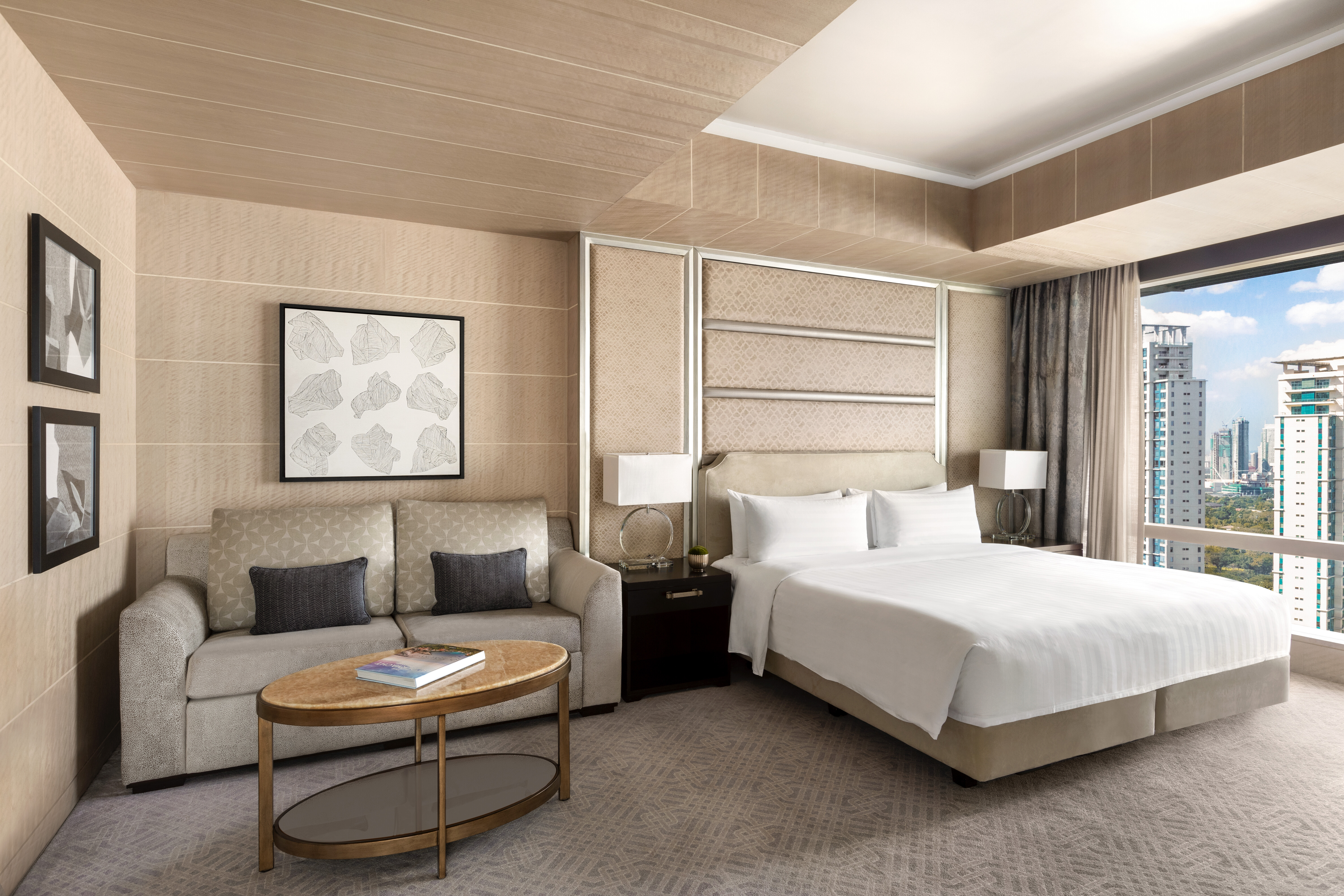 Suite Premier King Bed