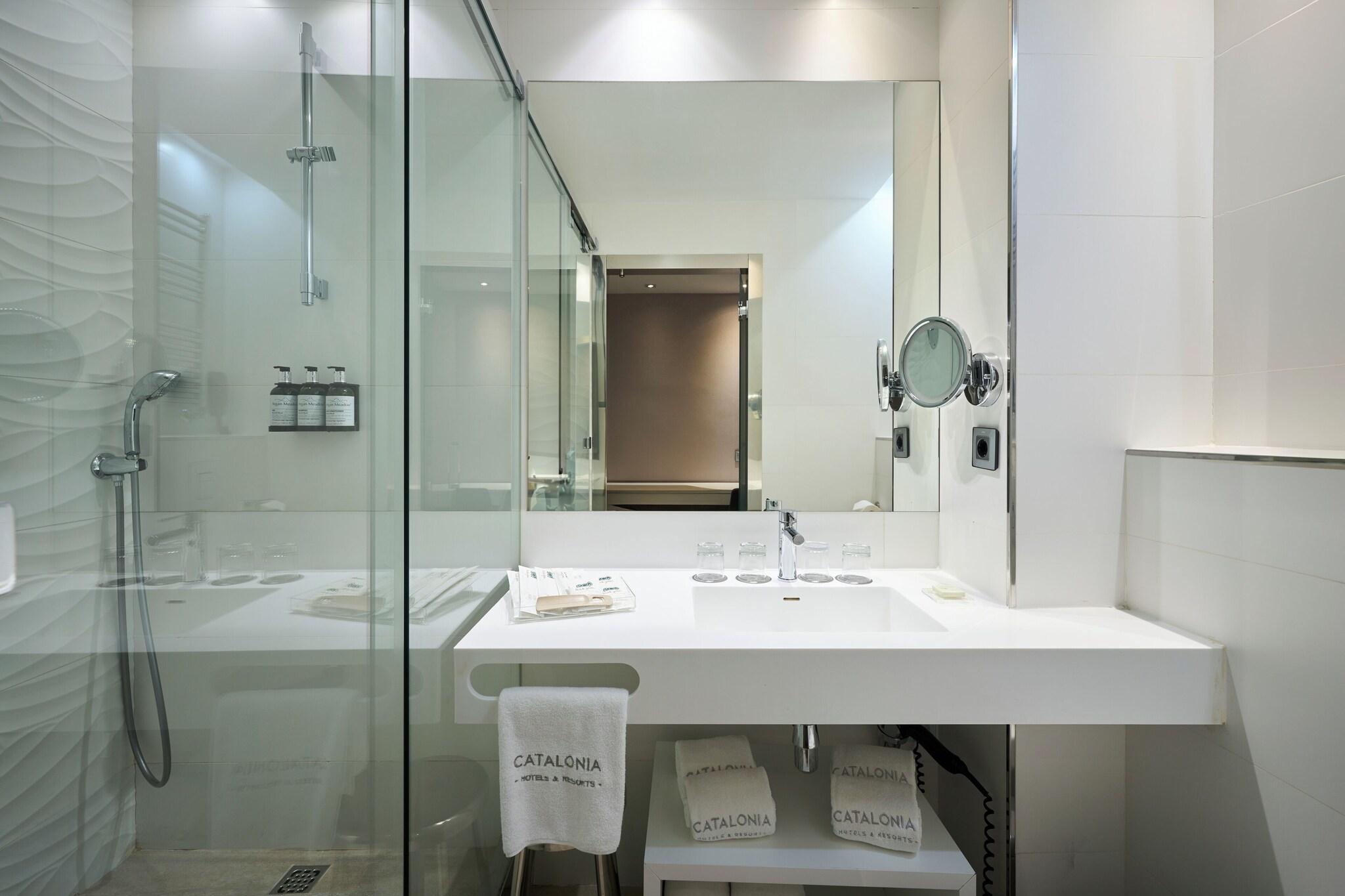 Quadruple Three Beds