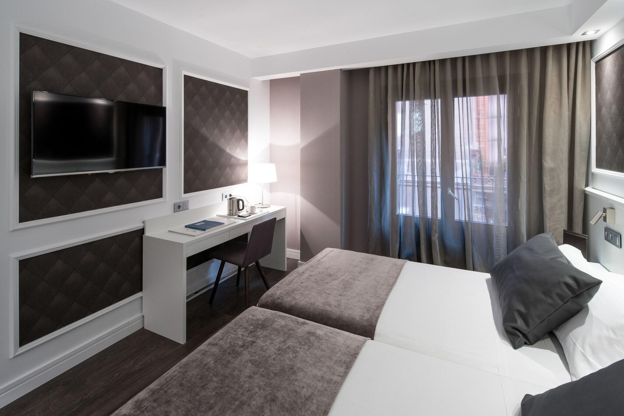 Quadruple Three Beds