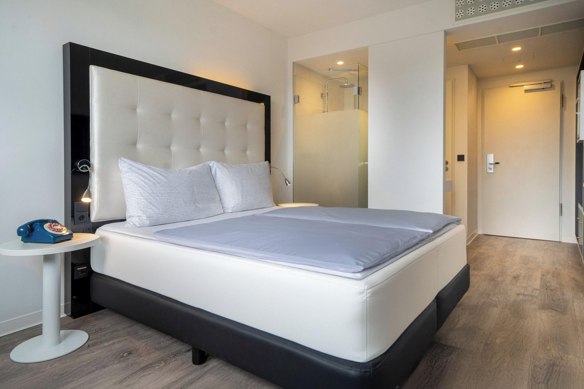 Double King Size Bed