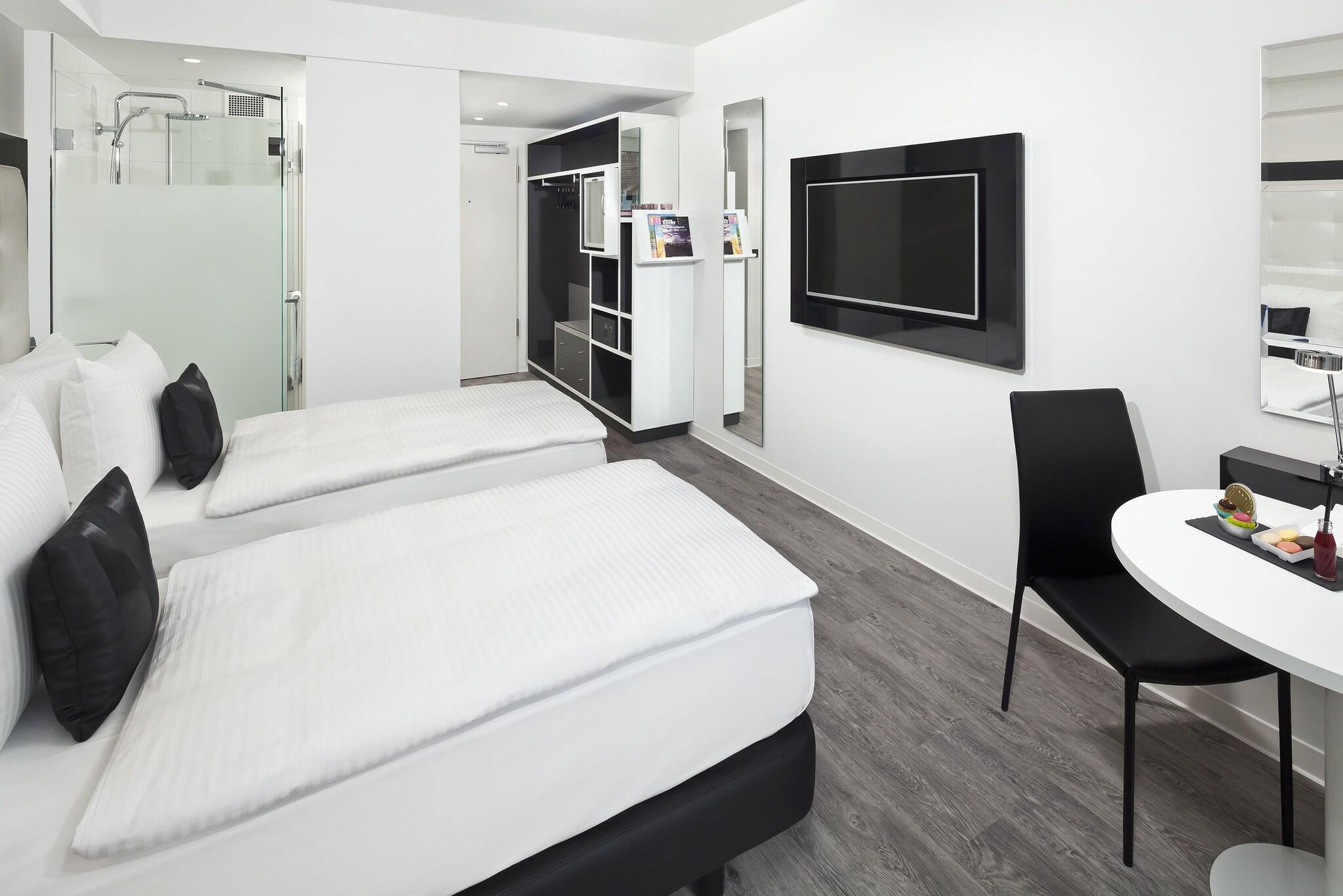 Double King Size Bed