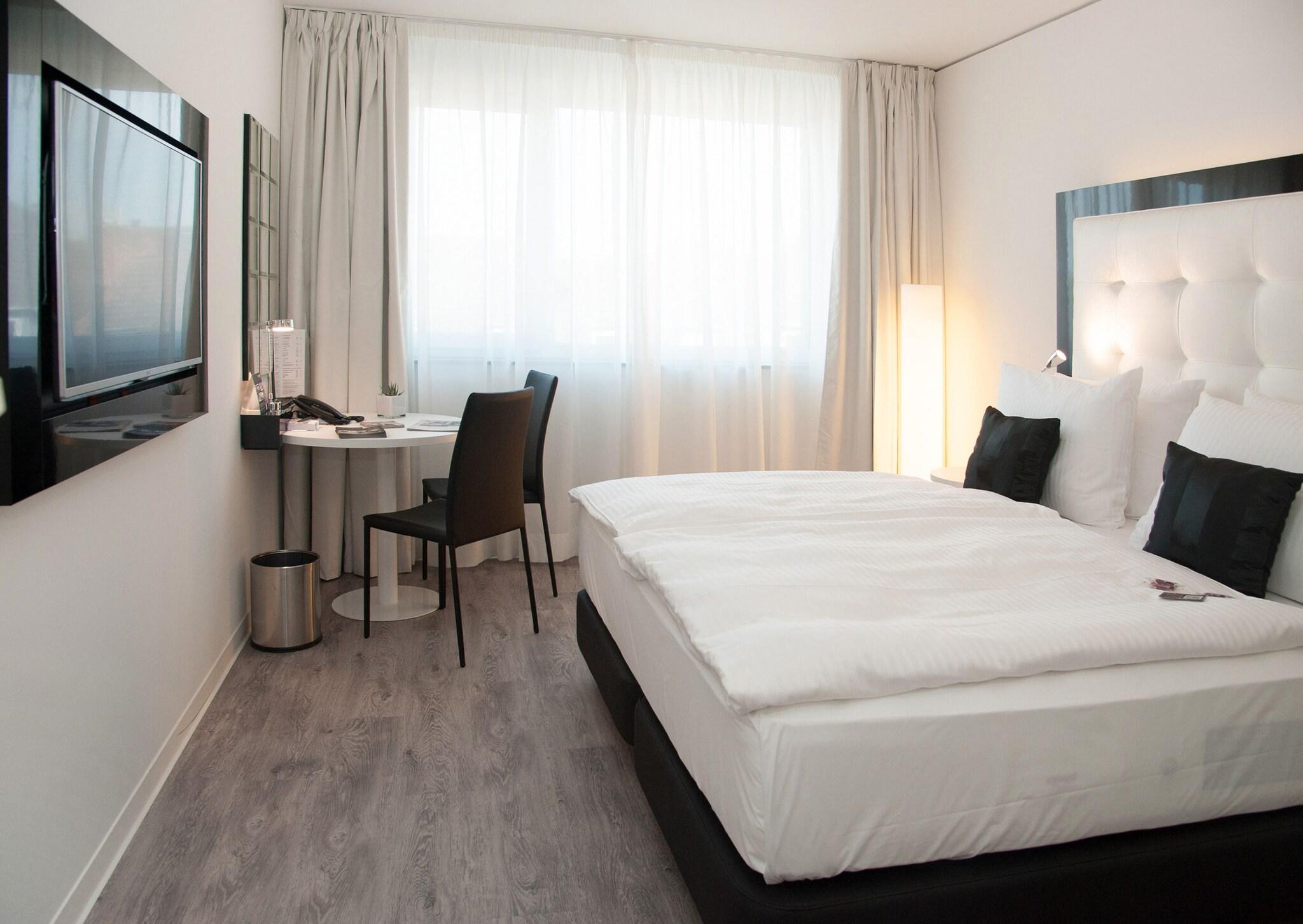 Double King Size Bed