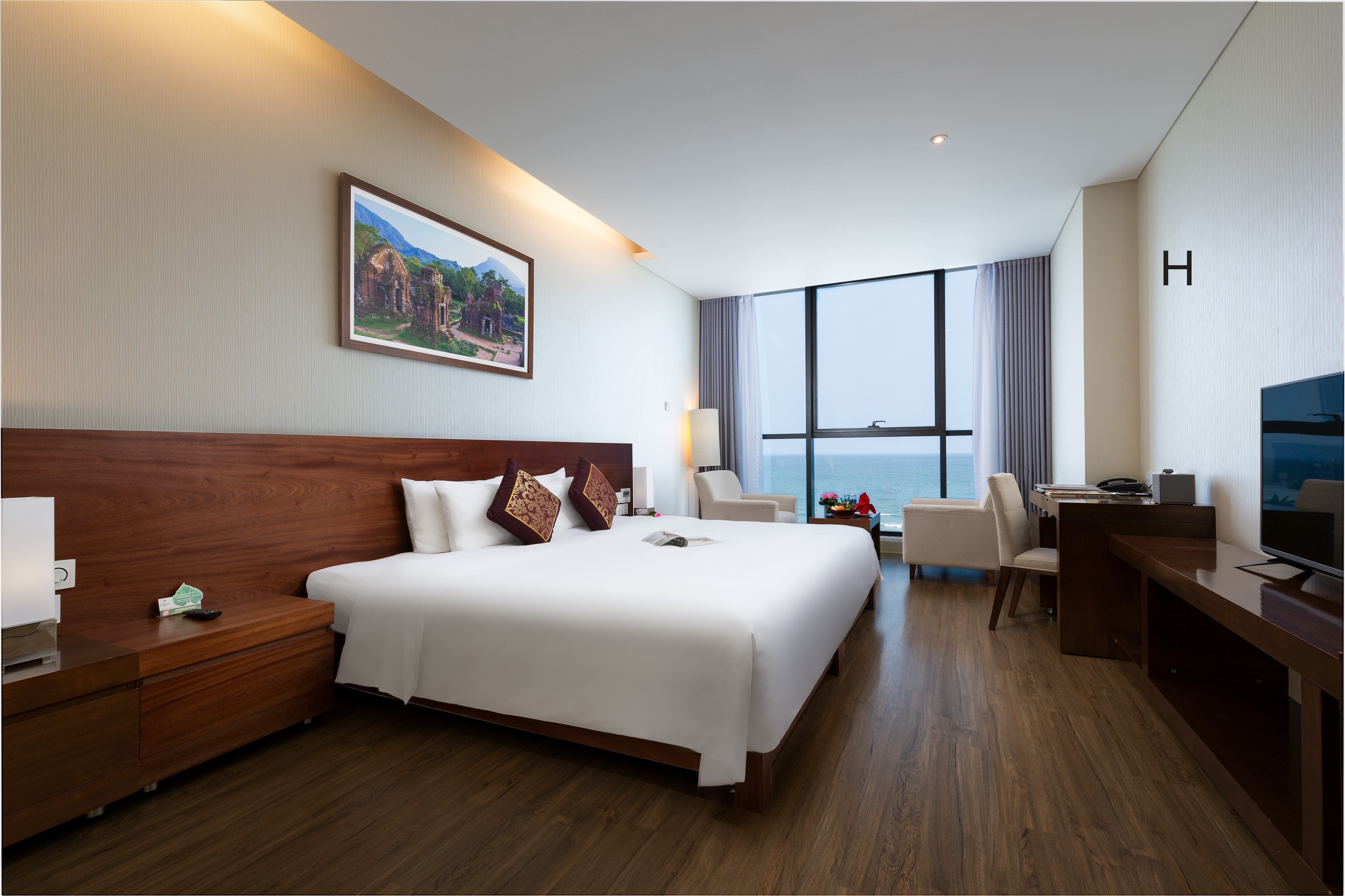 Double Superior Ocean View