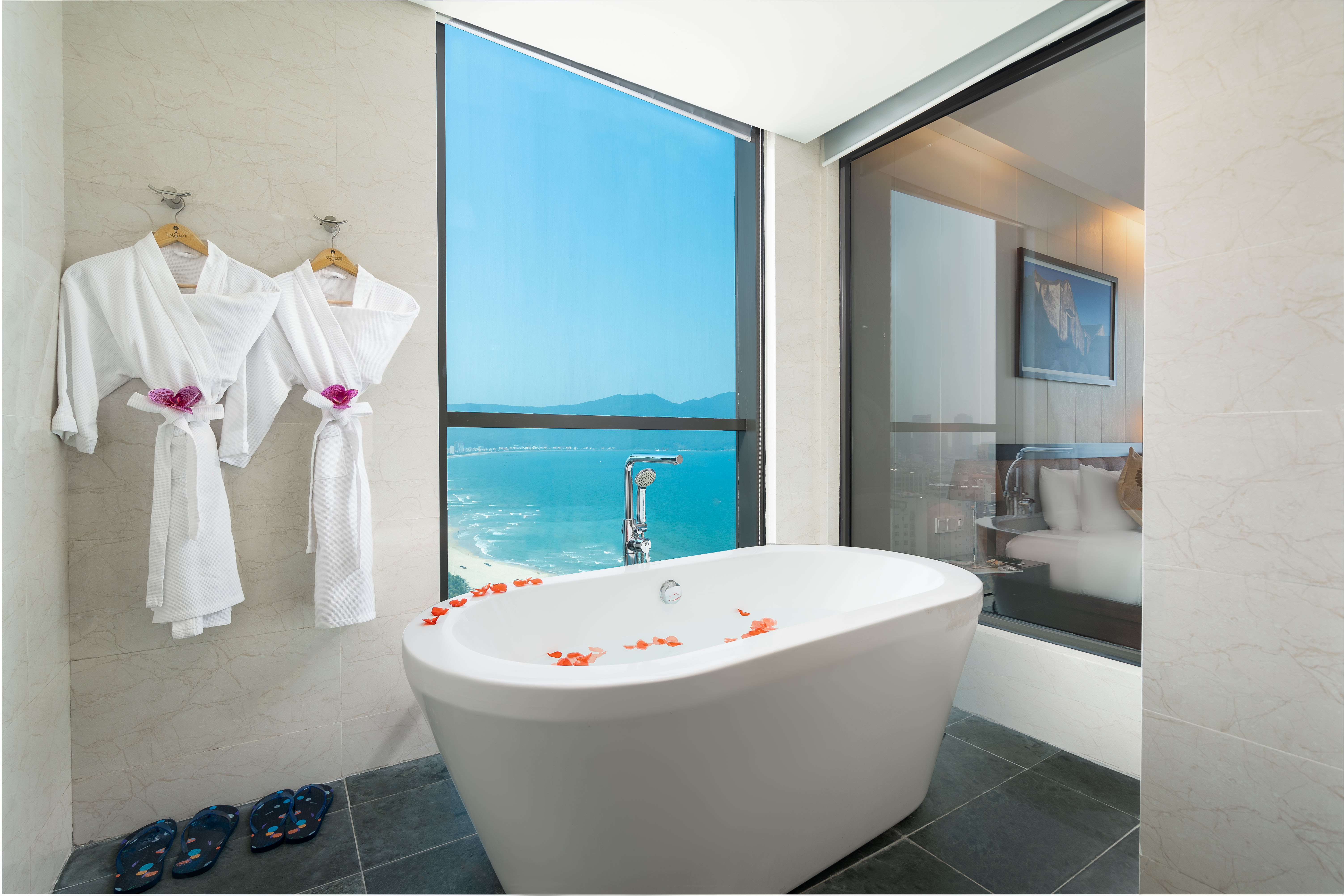 Double Deluxe Premier