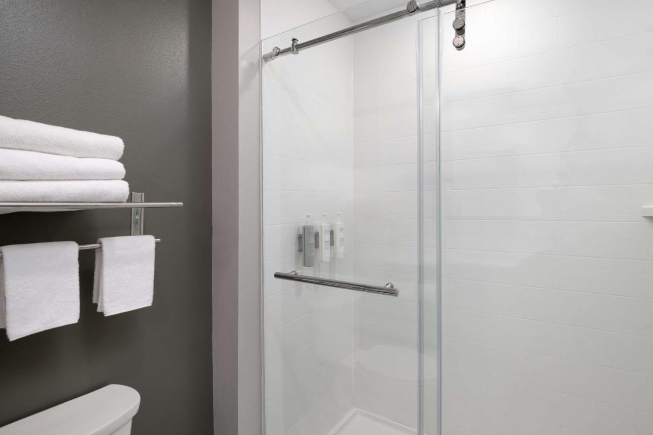 Double Two Queen Beds