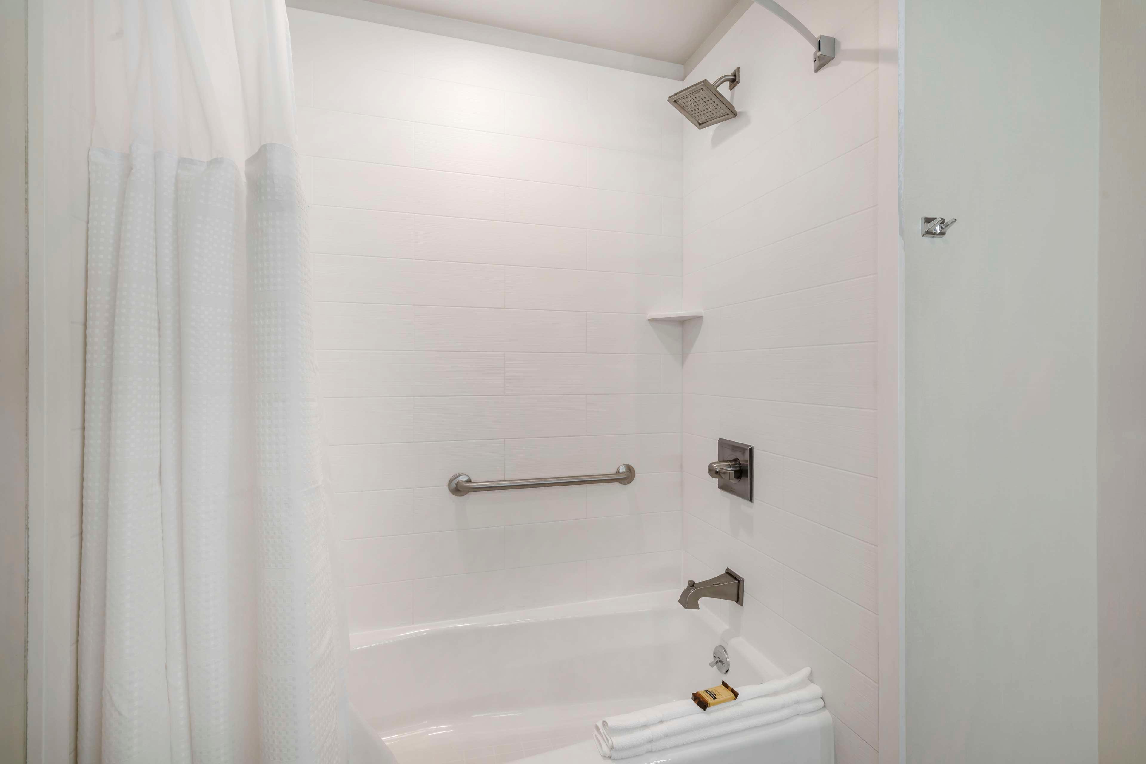 Room King Bed Non Smoking