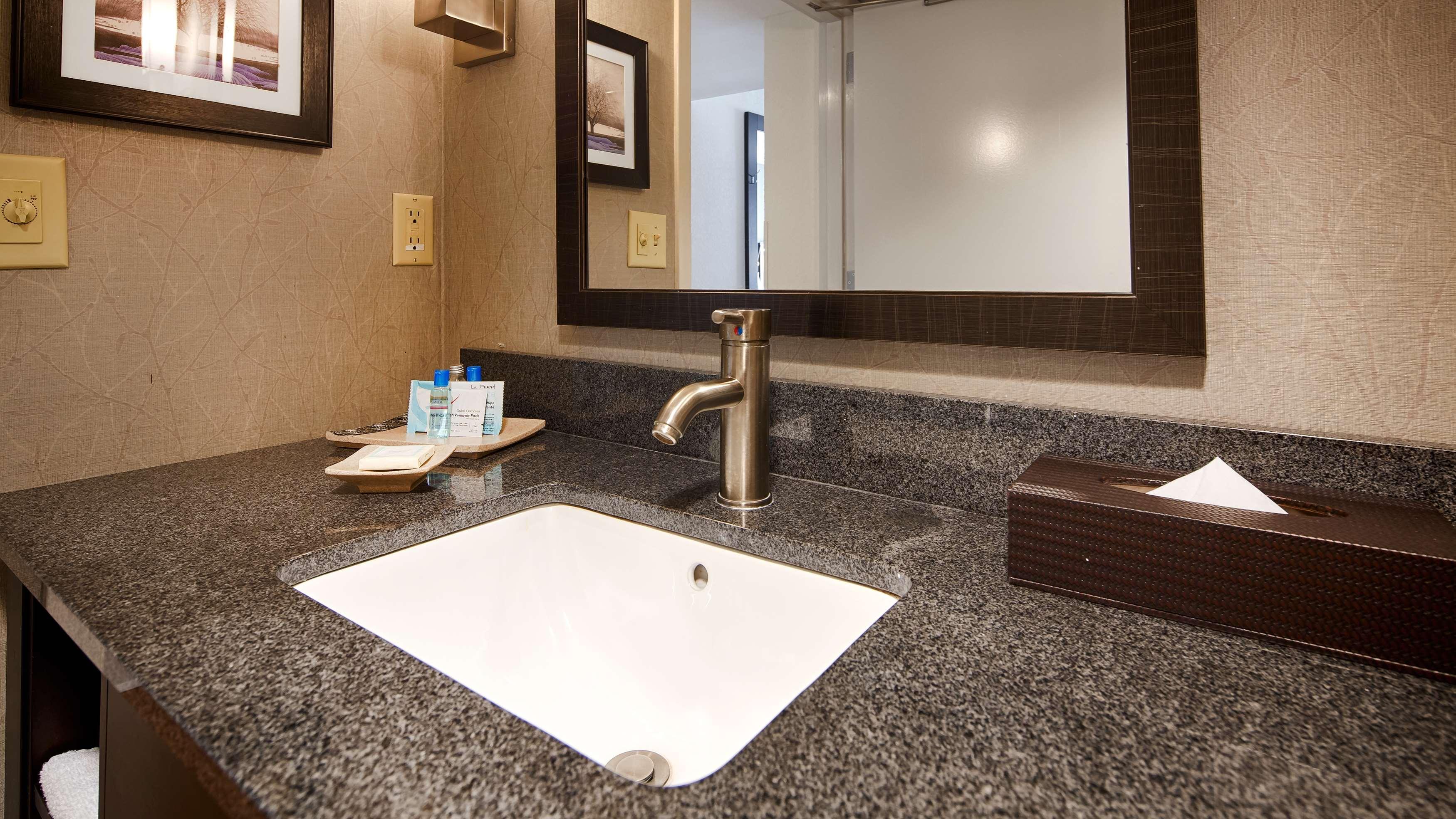 Room Two Double Beds Non Smoking