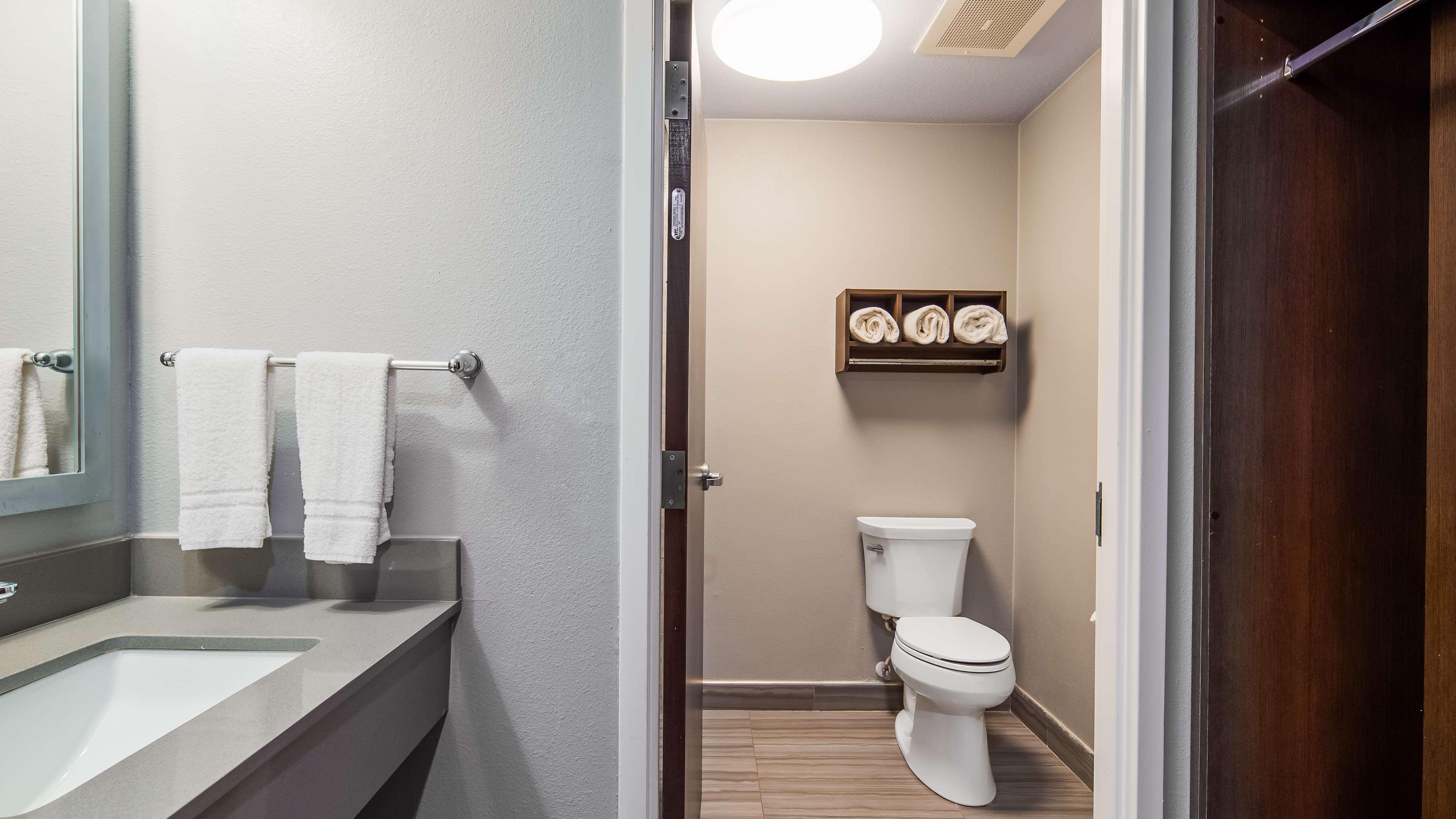 Room Queen Bed Non Smoking