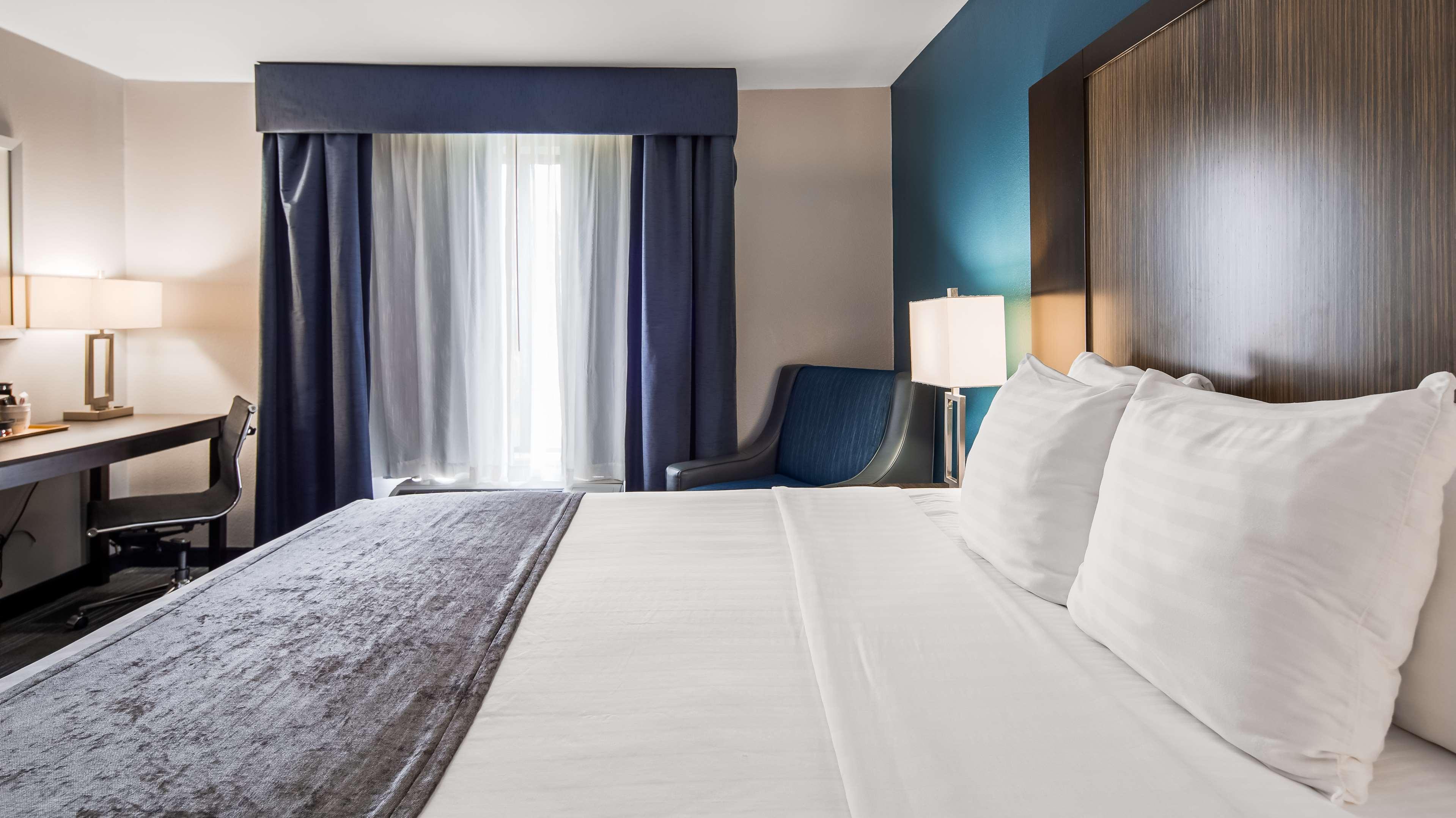 Room Queen Bed Non Smoking