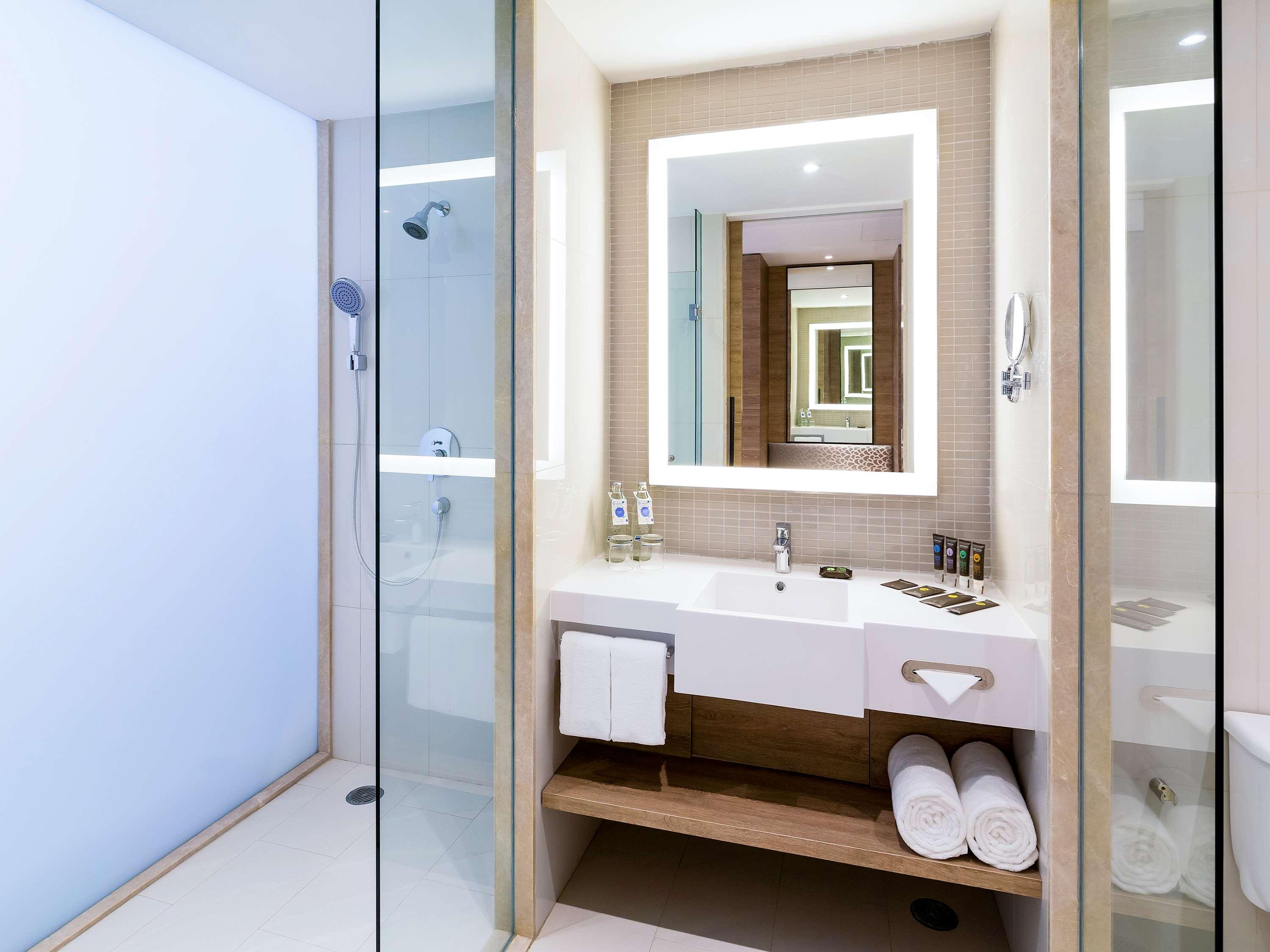 Junior Suite King Size Bed