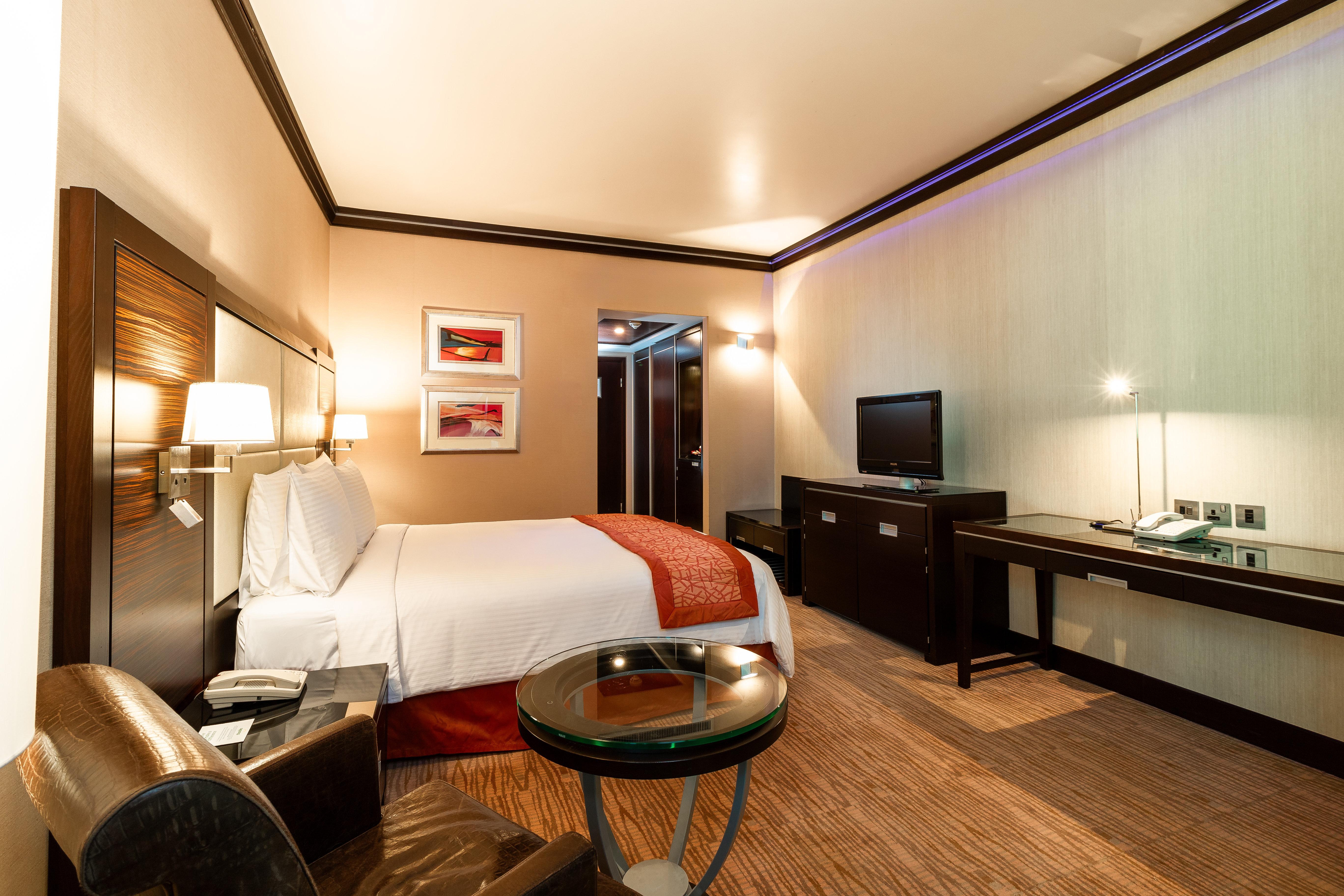 Double Queen Size Bed