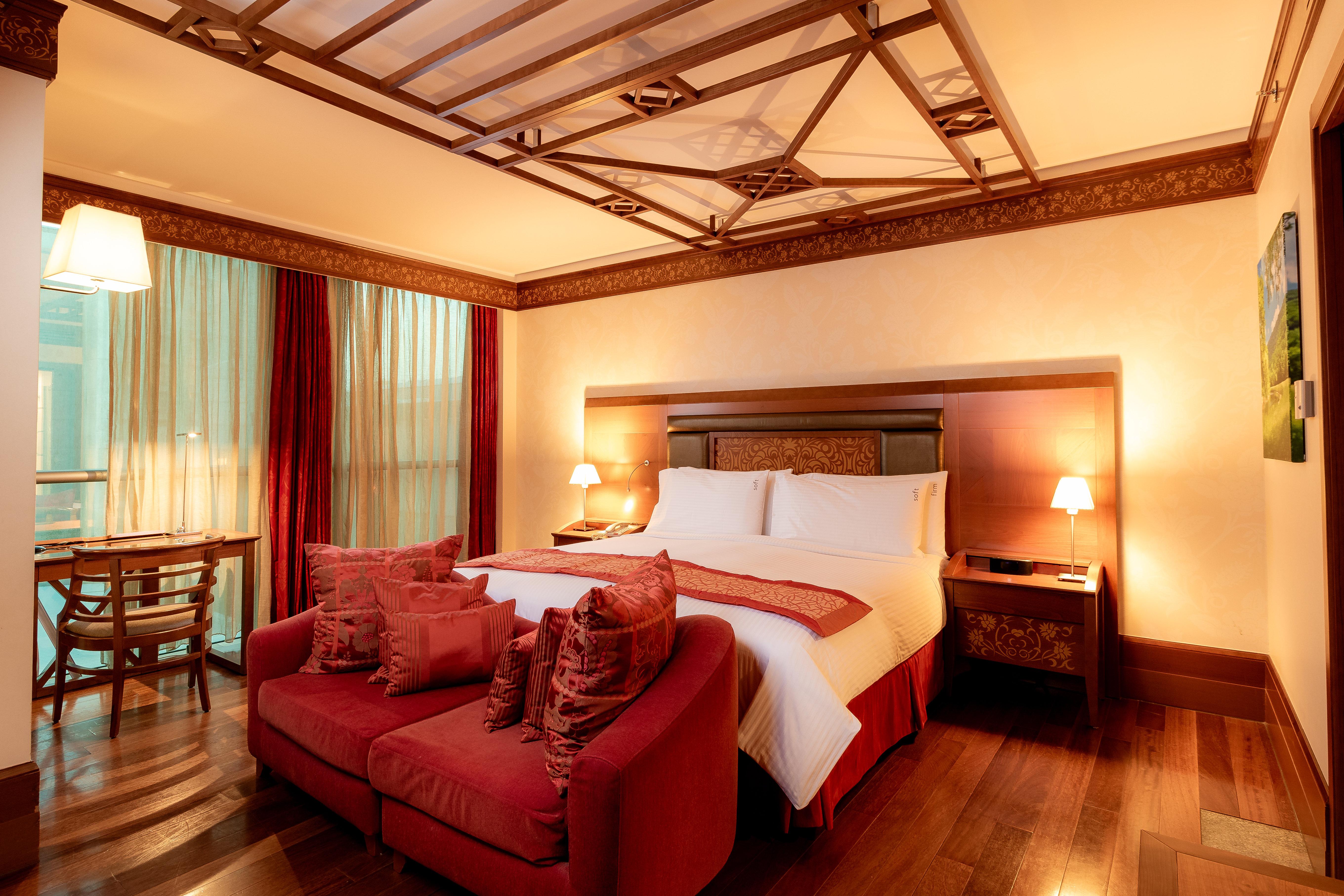 Double Premium King Bed