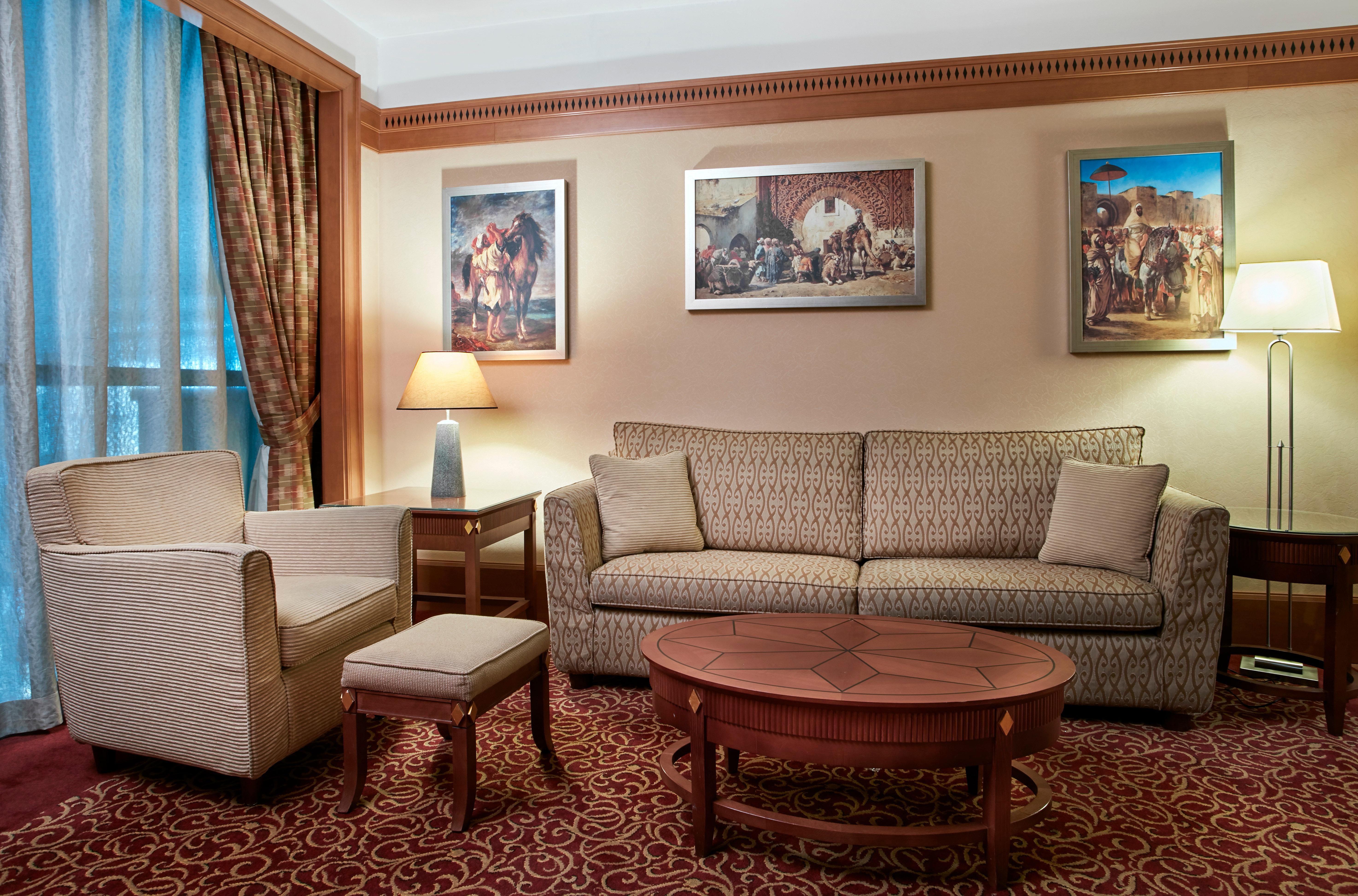 Suite with Kitchenette