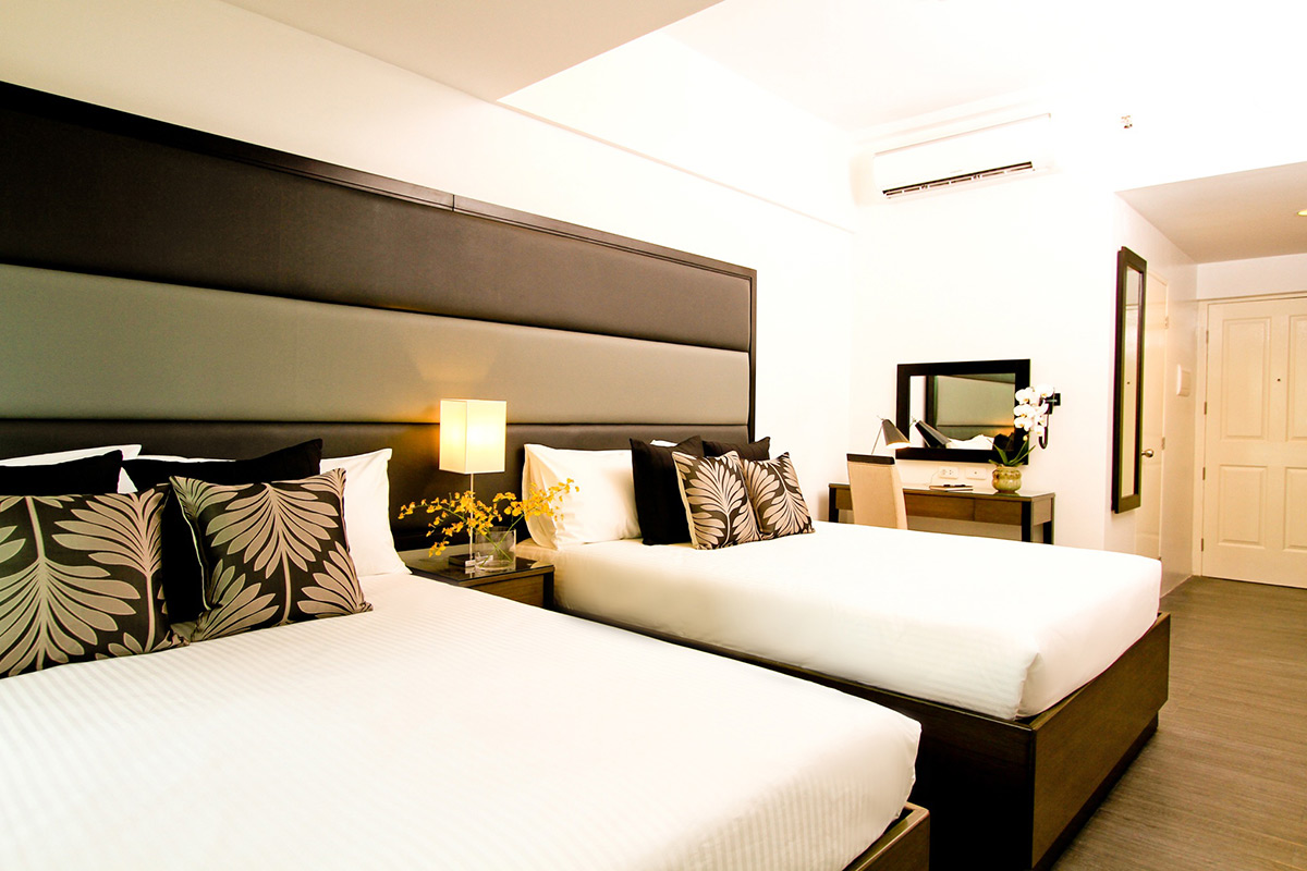 Double Deluxe Queen Bed