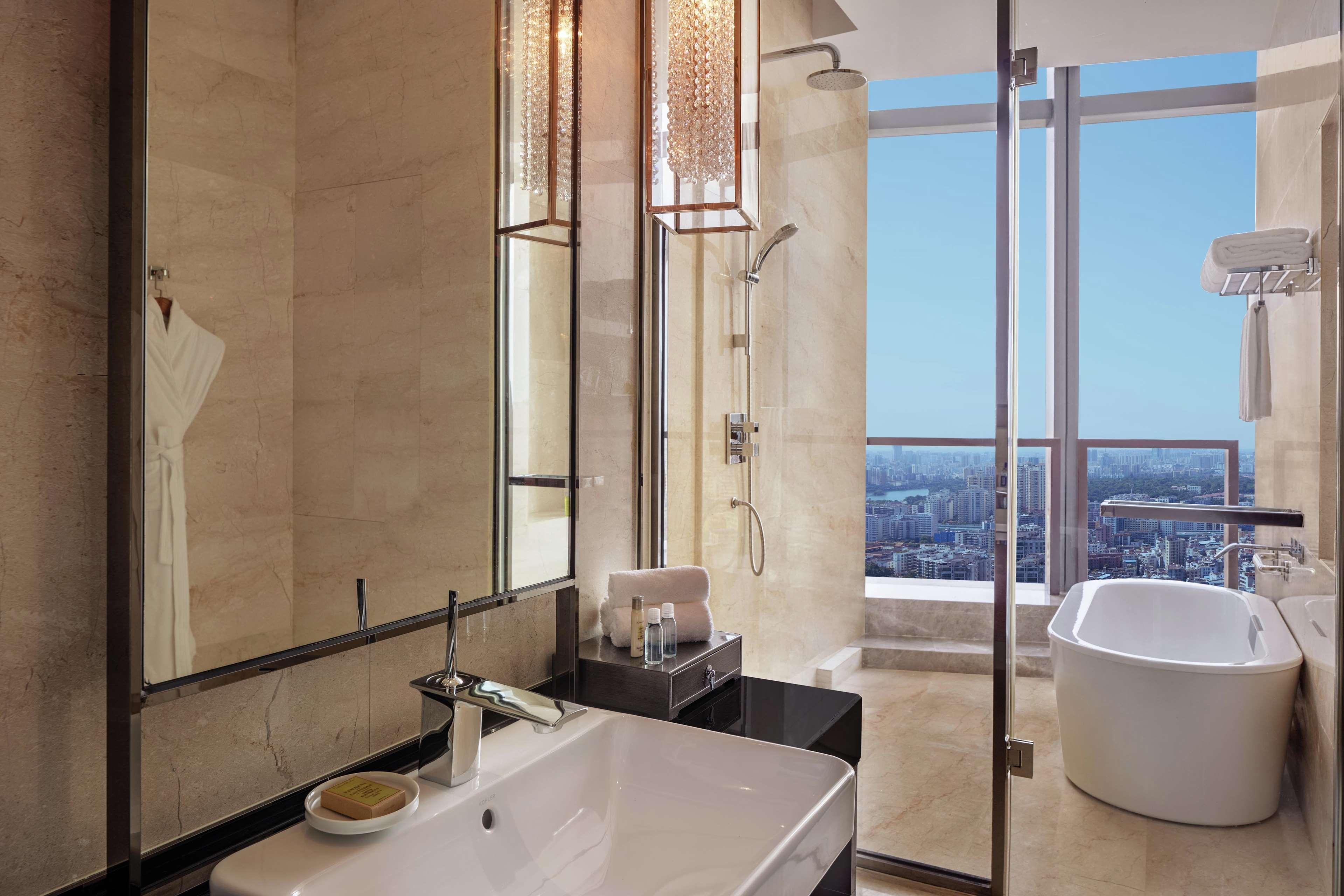 Studio King Size Bed