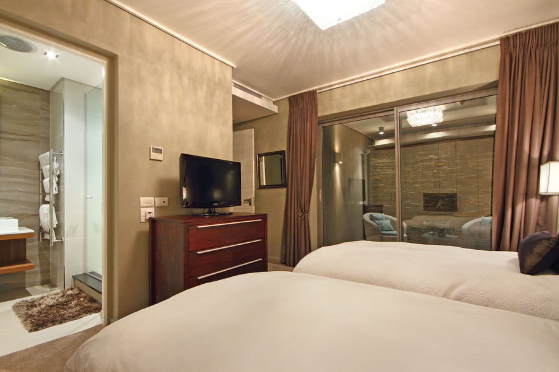 Apartment Three Bedrooms