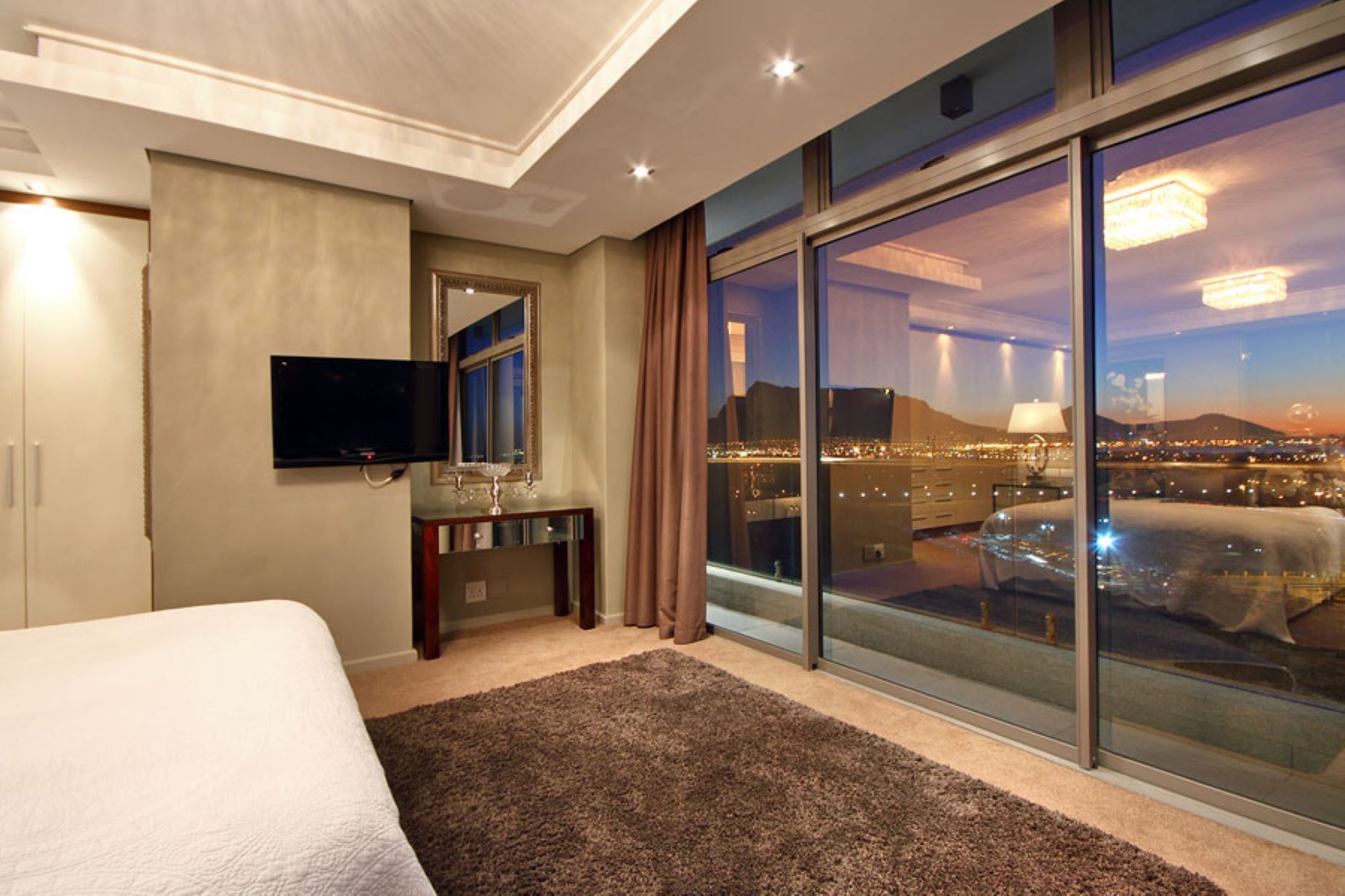 Apartment Three Bedrooms